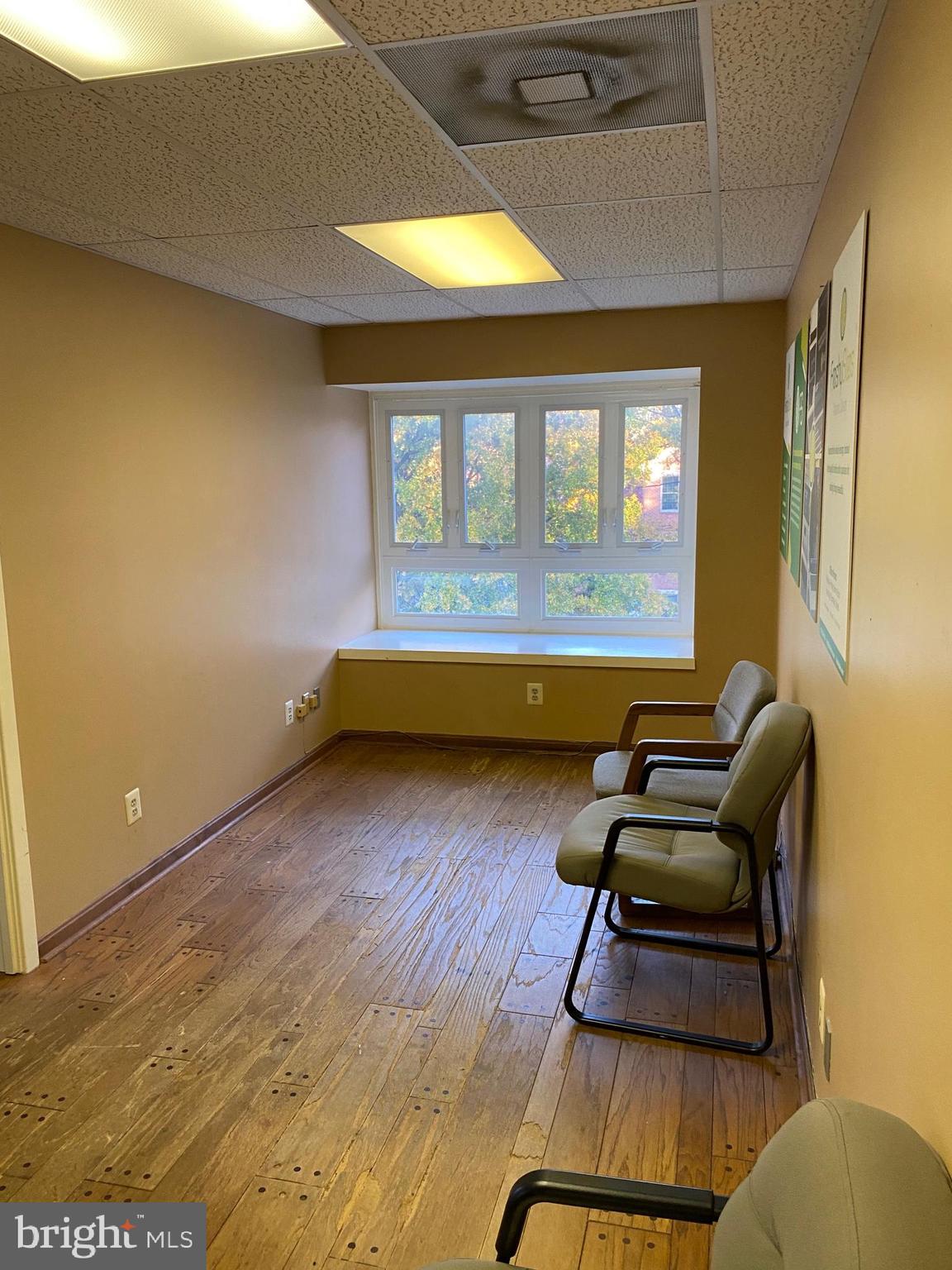 RED MAPLE COURT CONDOS - Commercial Sale