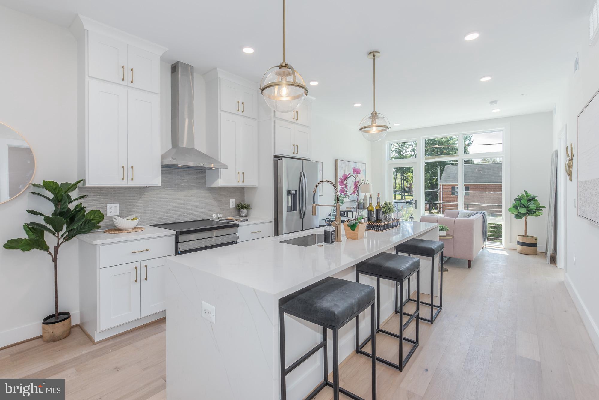 FRIENDSHIP HEIGHTS - Residential