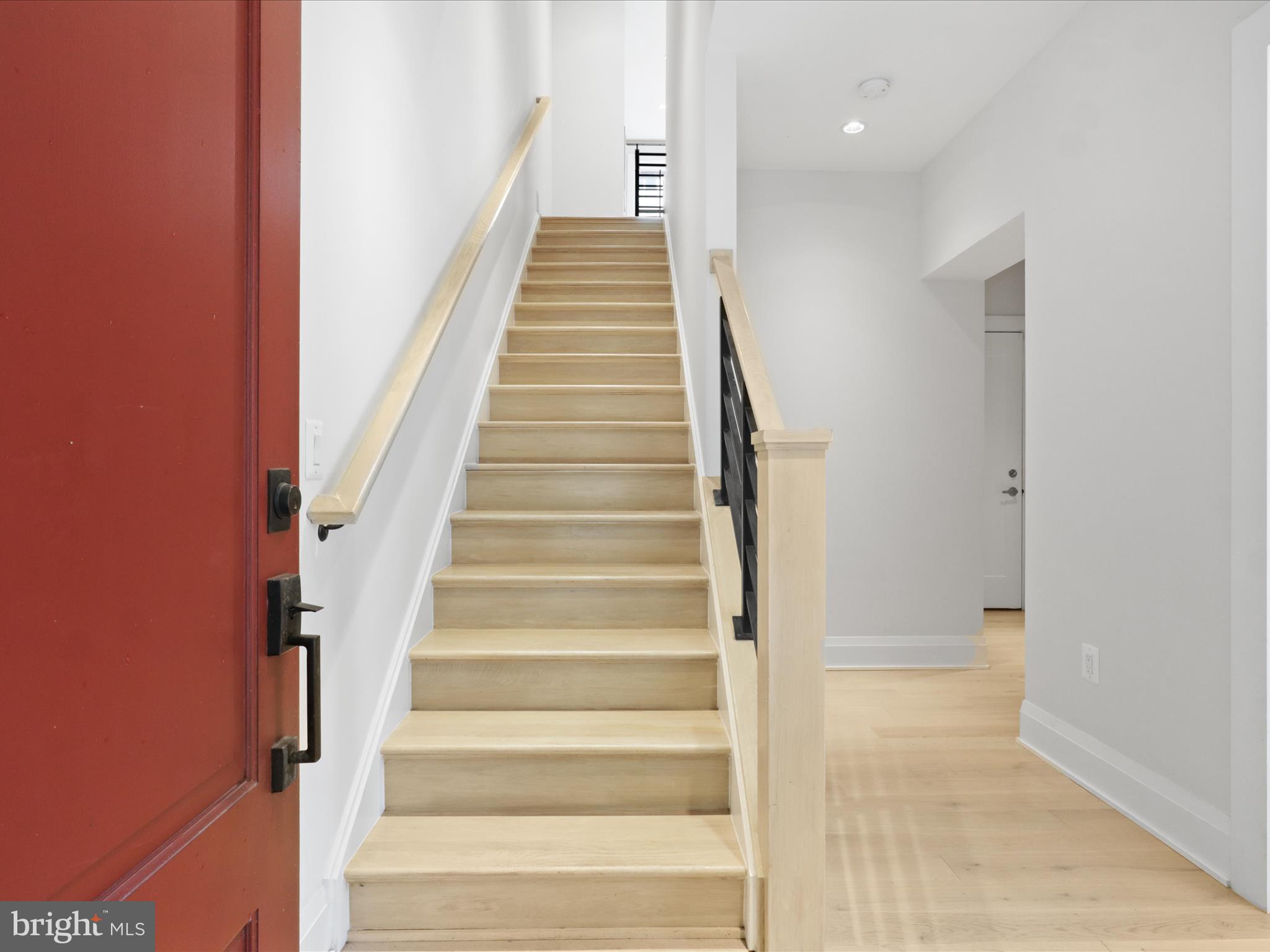ROBINSON LANDING - Residential