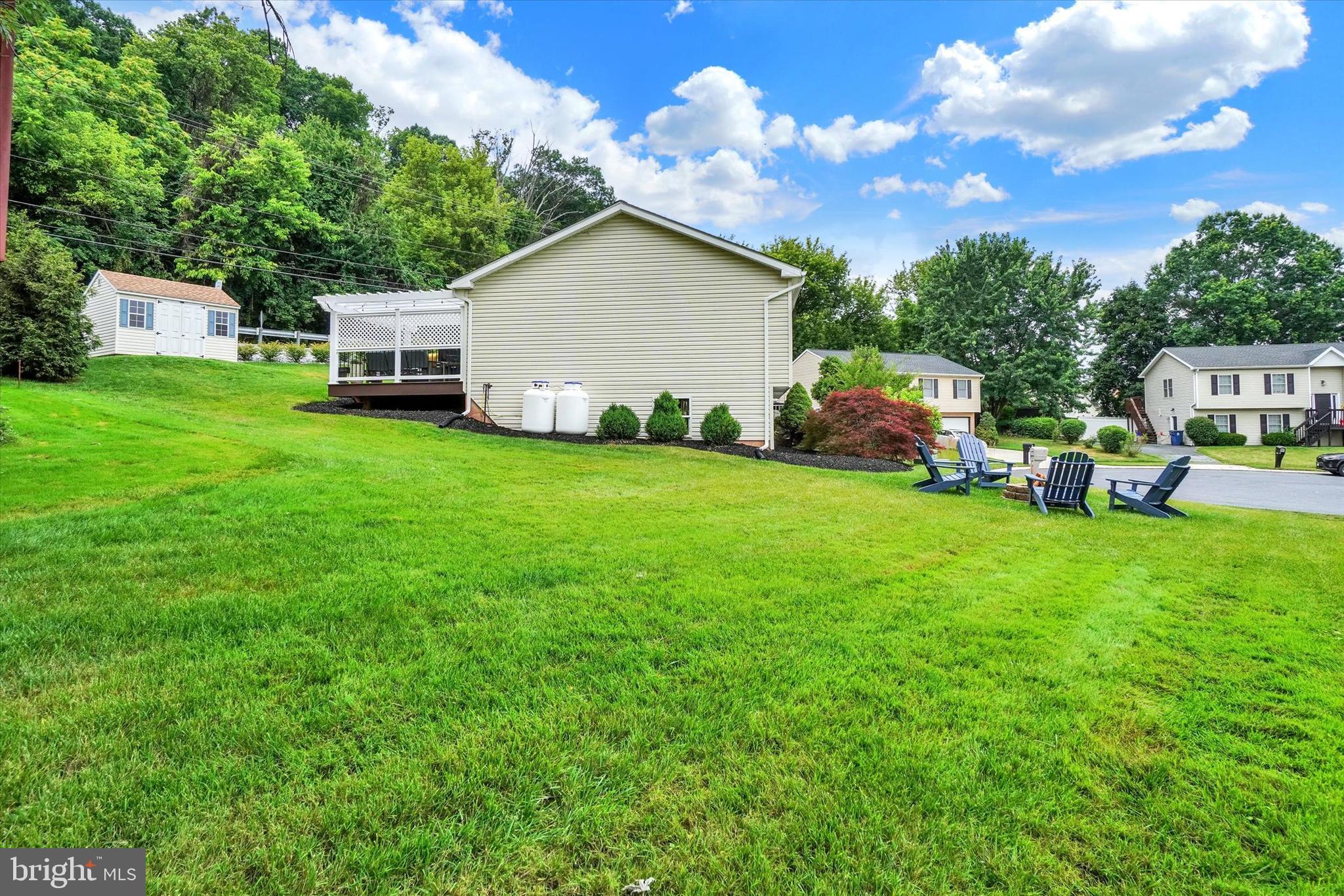 RIVERVIEW - Residential