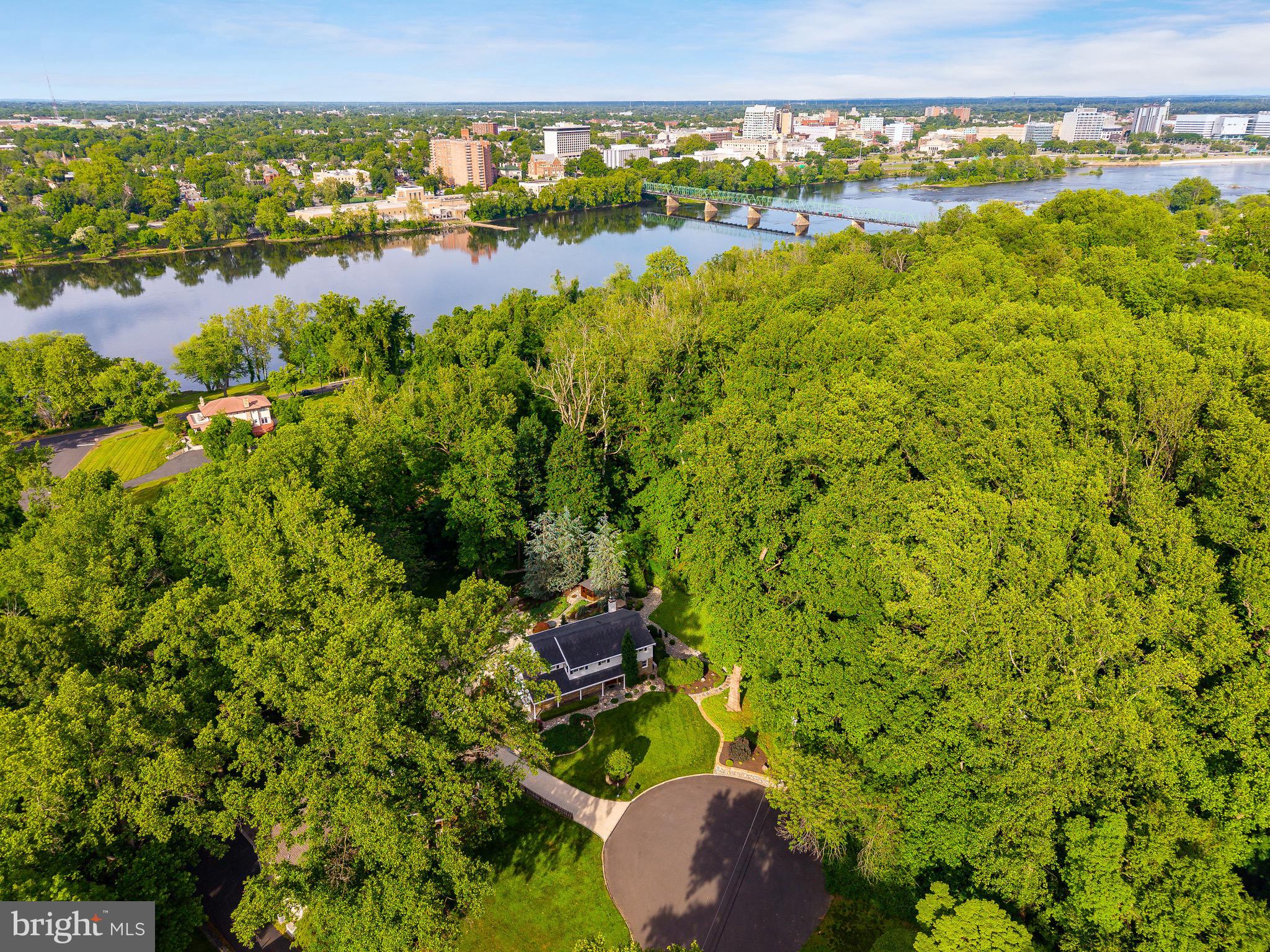 EDGEHILL GARDENS - Residential