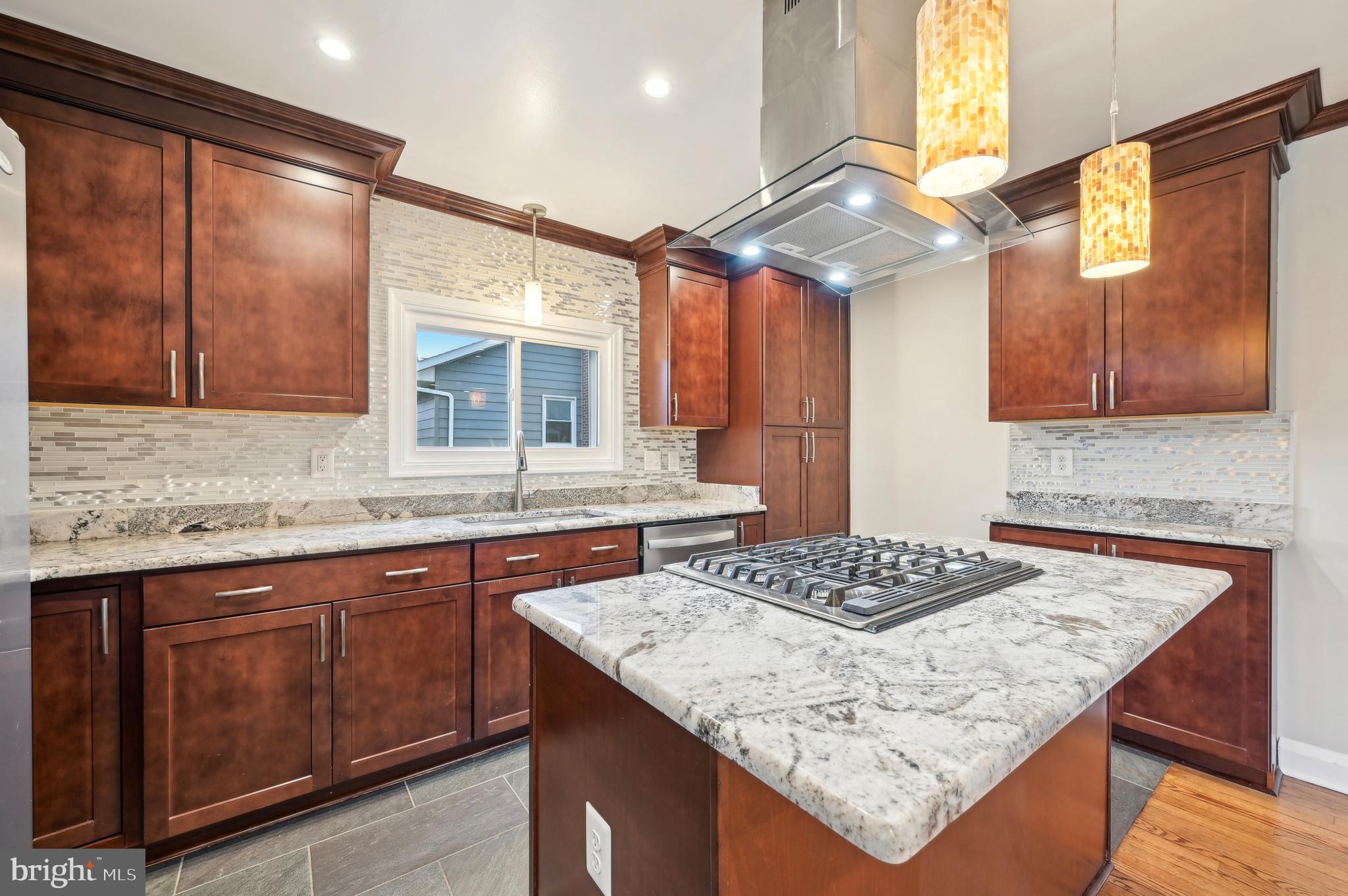 KENWOOD - Residential