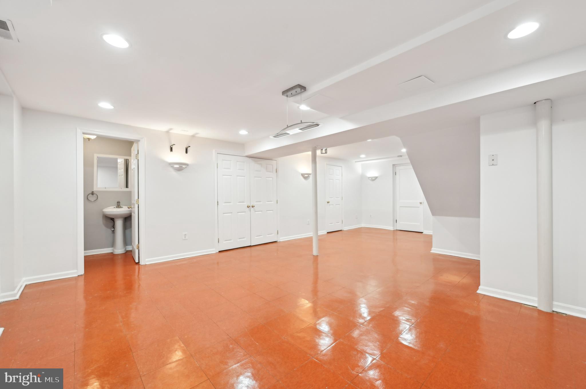 KENWOOD - Residential
