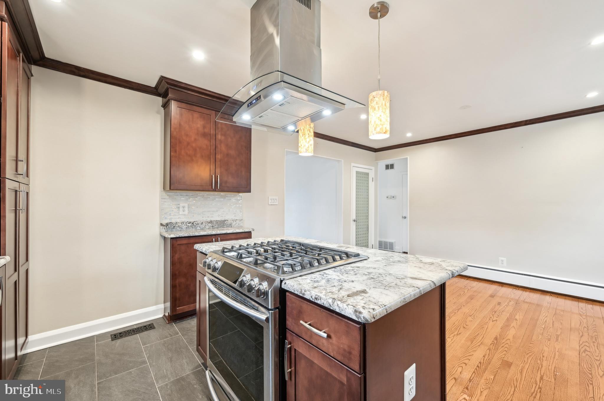 KENWOOD - Residential