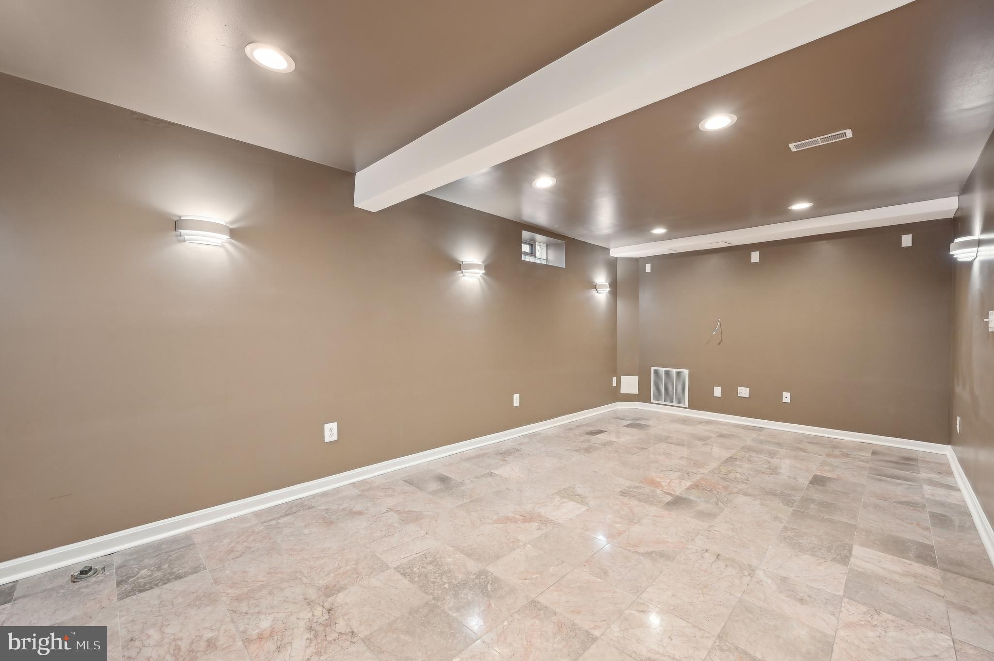 KENWOOD - Residential
