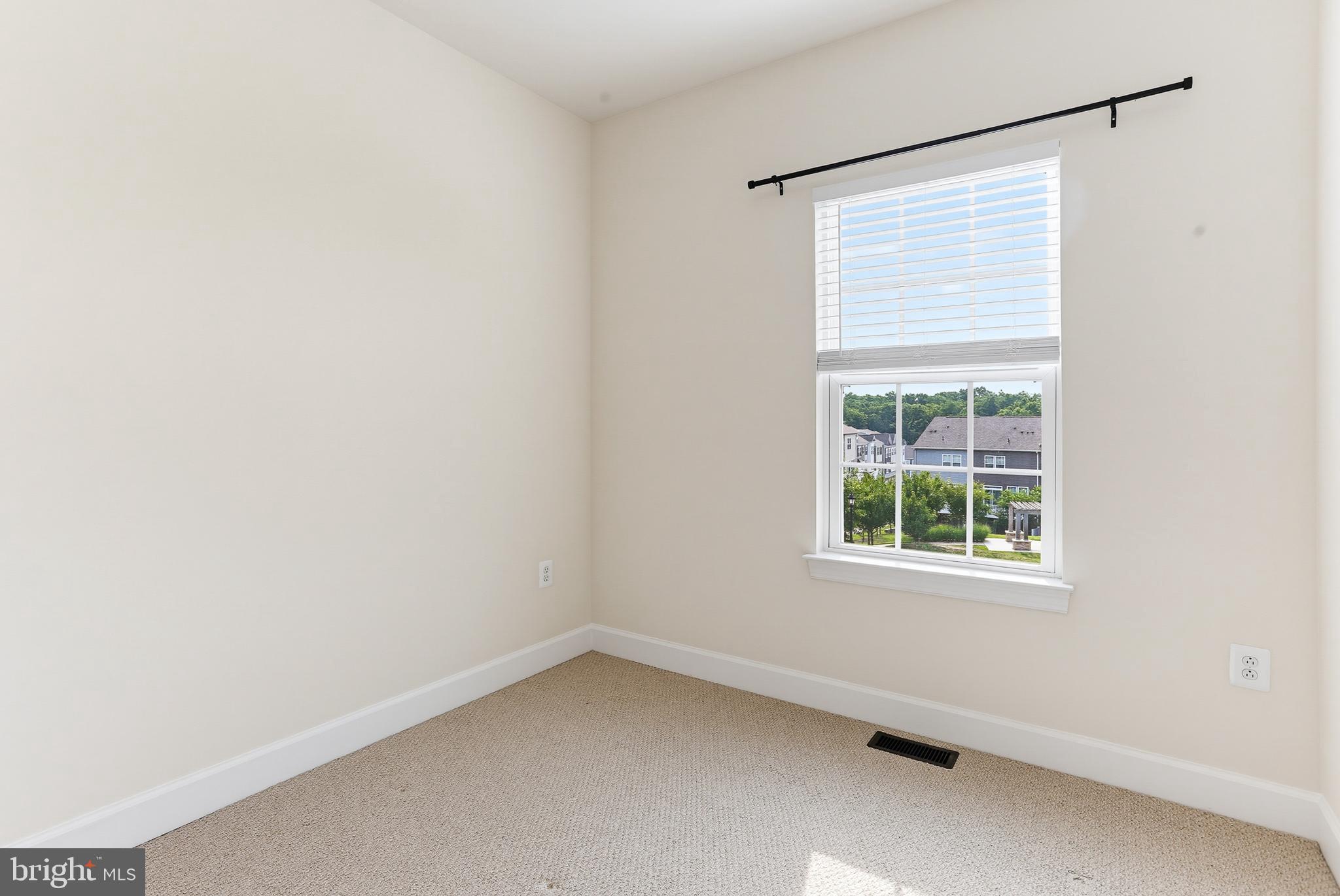 HAYMARKET CROSSING - Residential