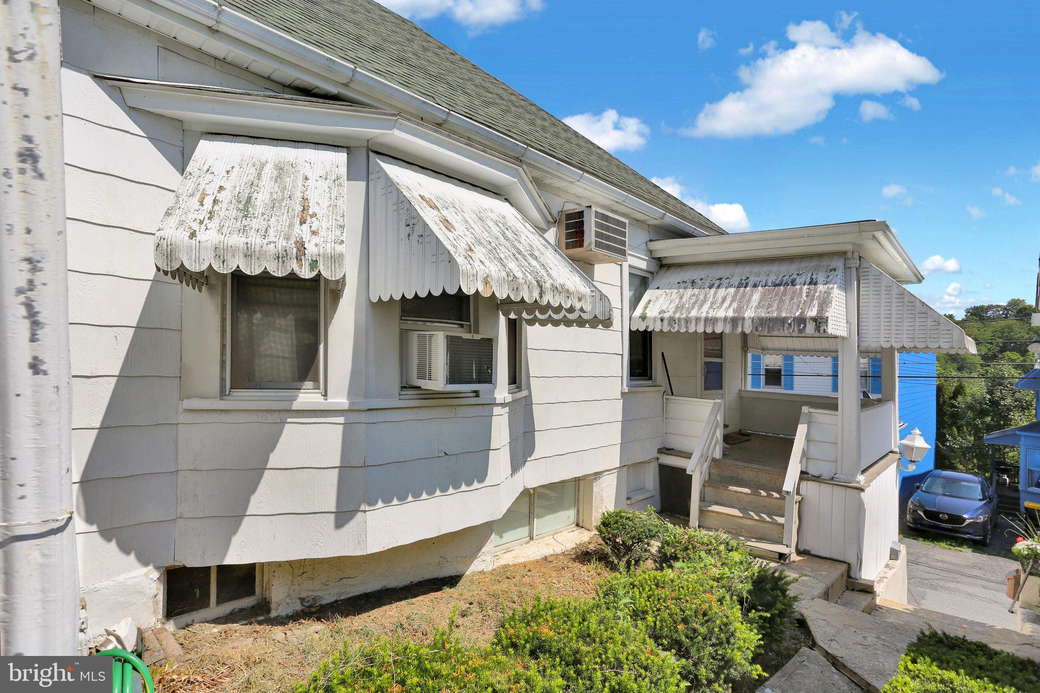 POTTSVILLE - Residential