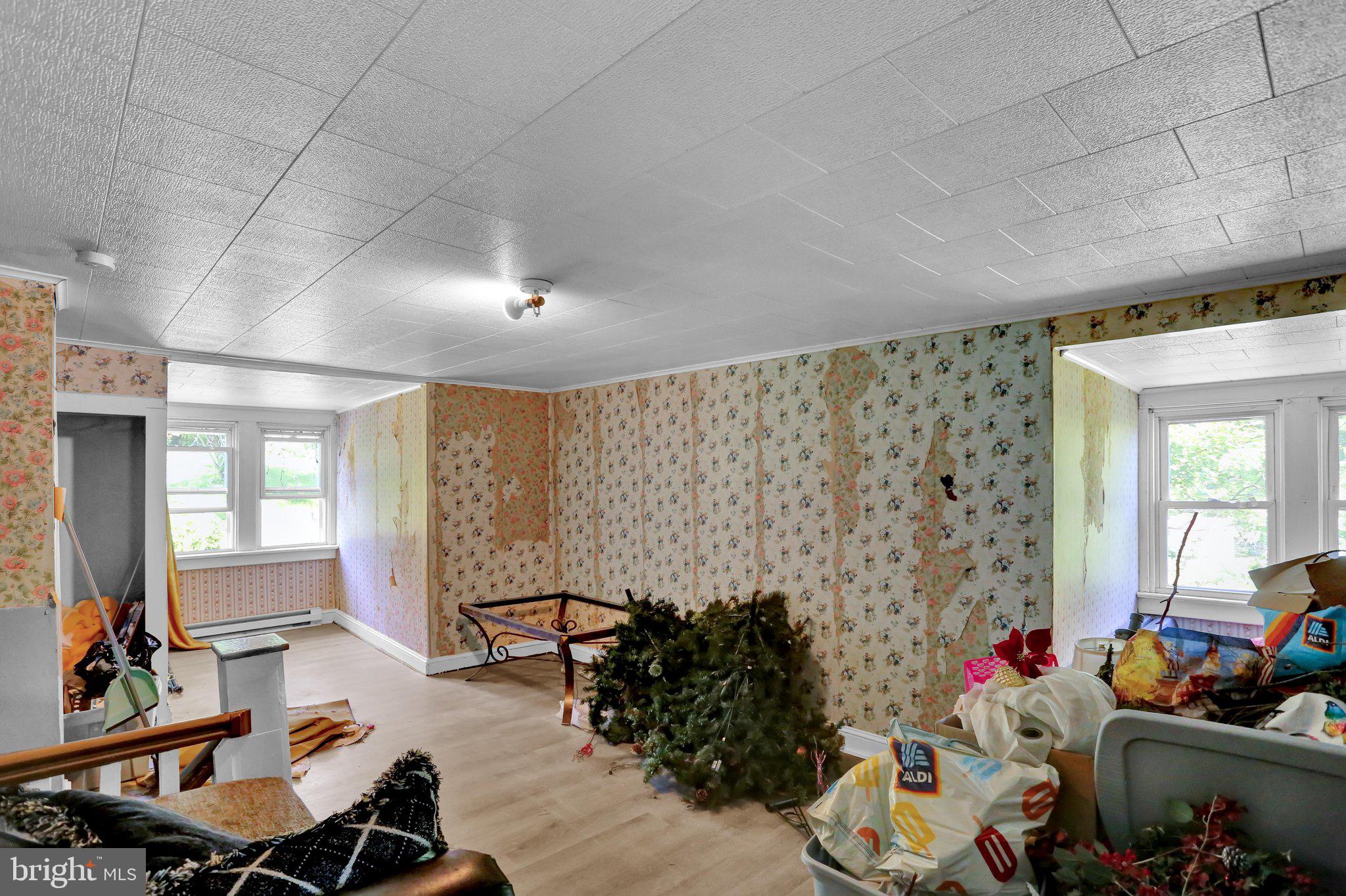 POTTSVILLE - Residential