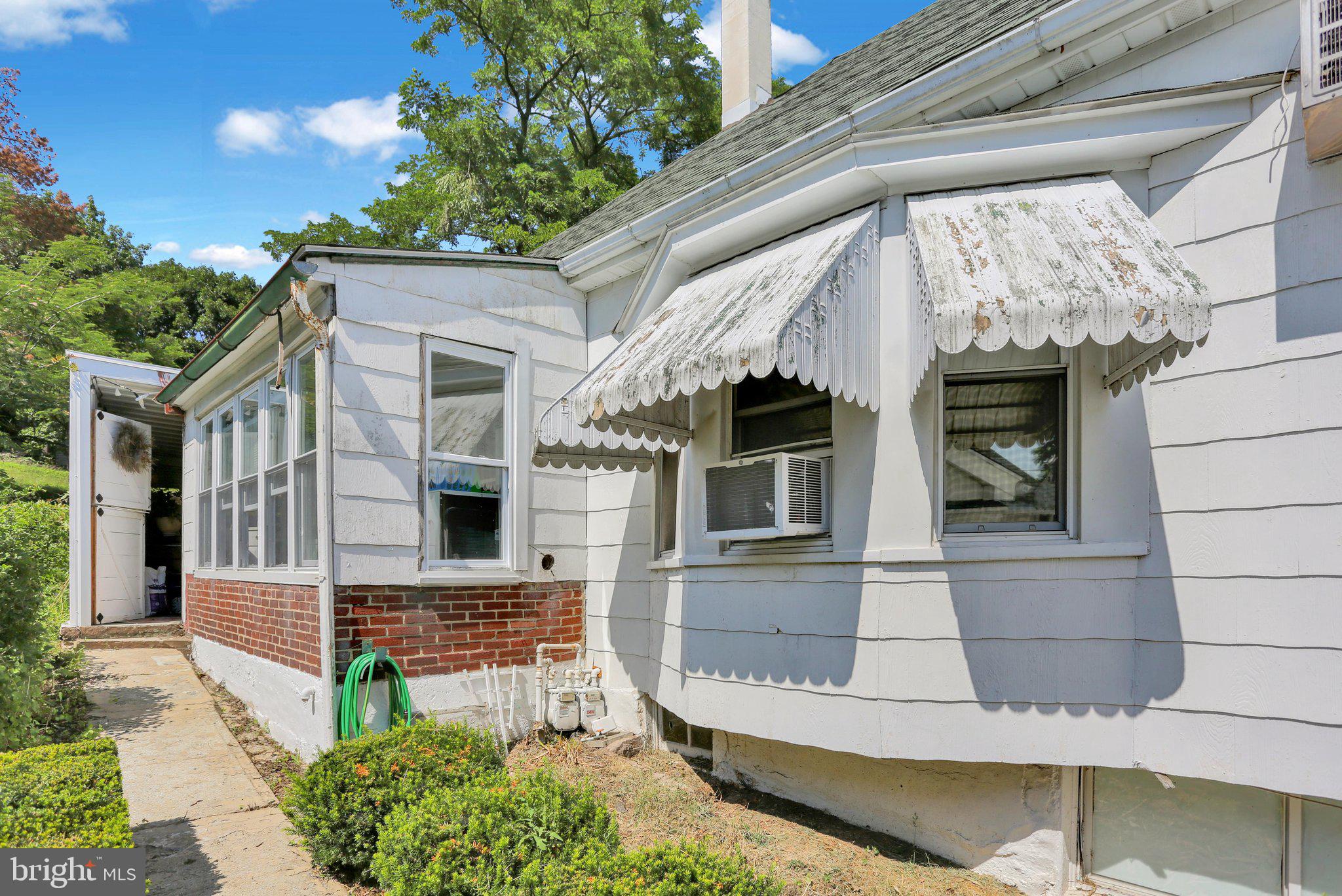 POTTSVILLE - Residential