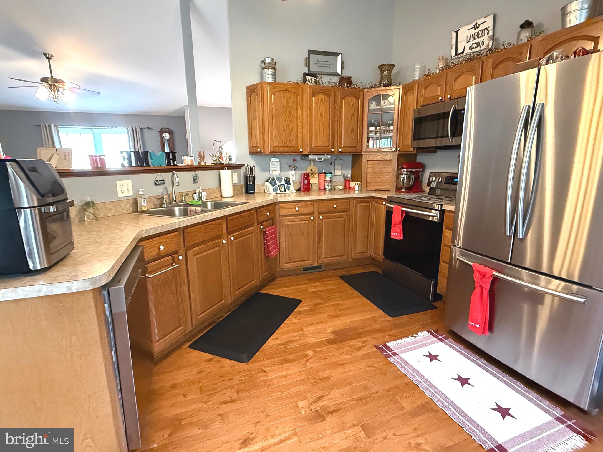 FOREST HILLS - Residential