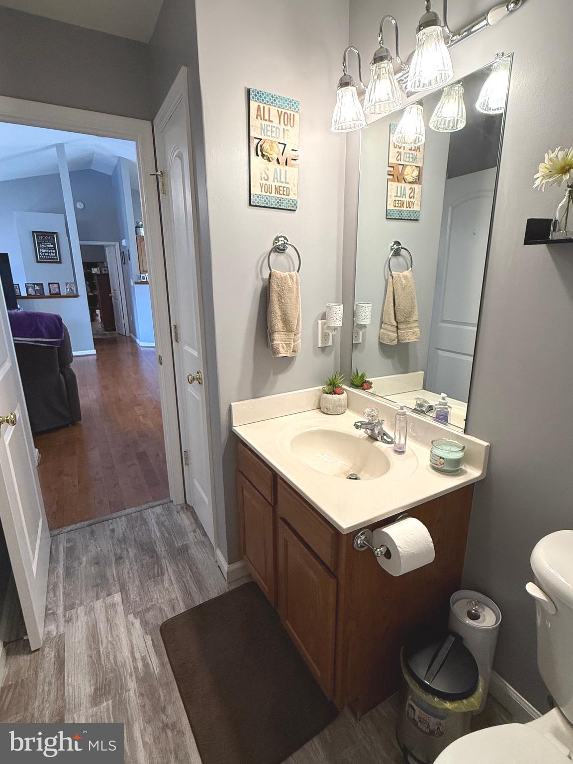 FOREST HILLS - Residential