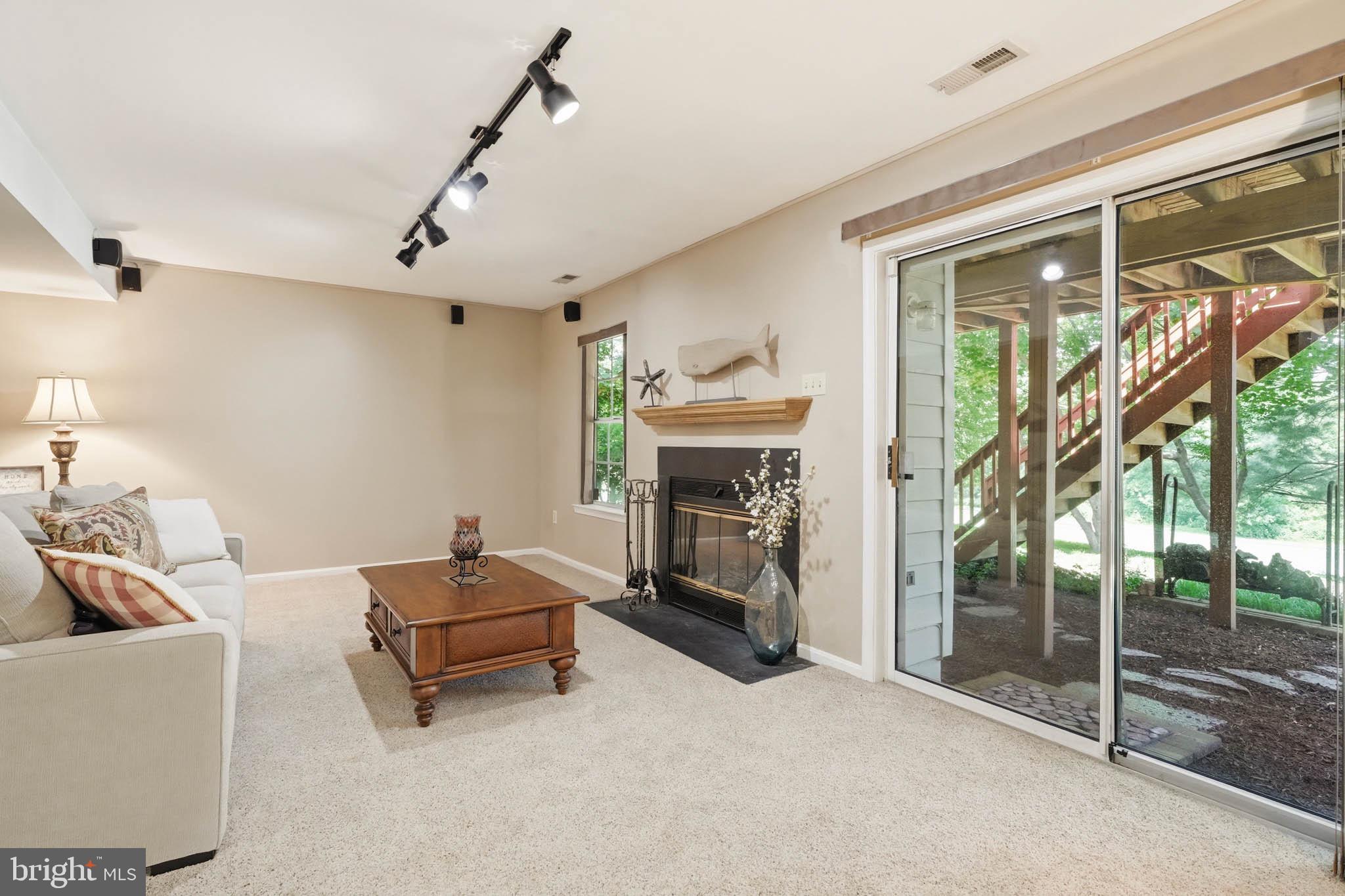 DORSEY SEARCH - Residential