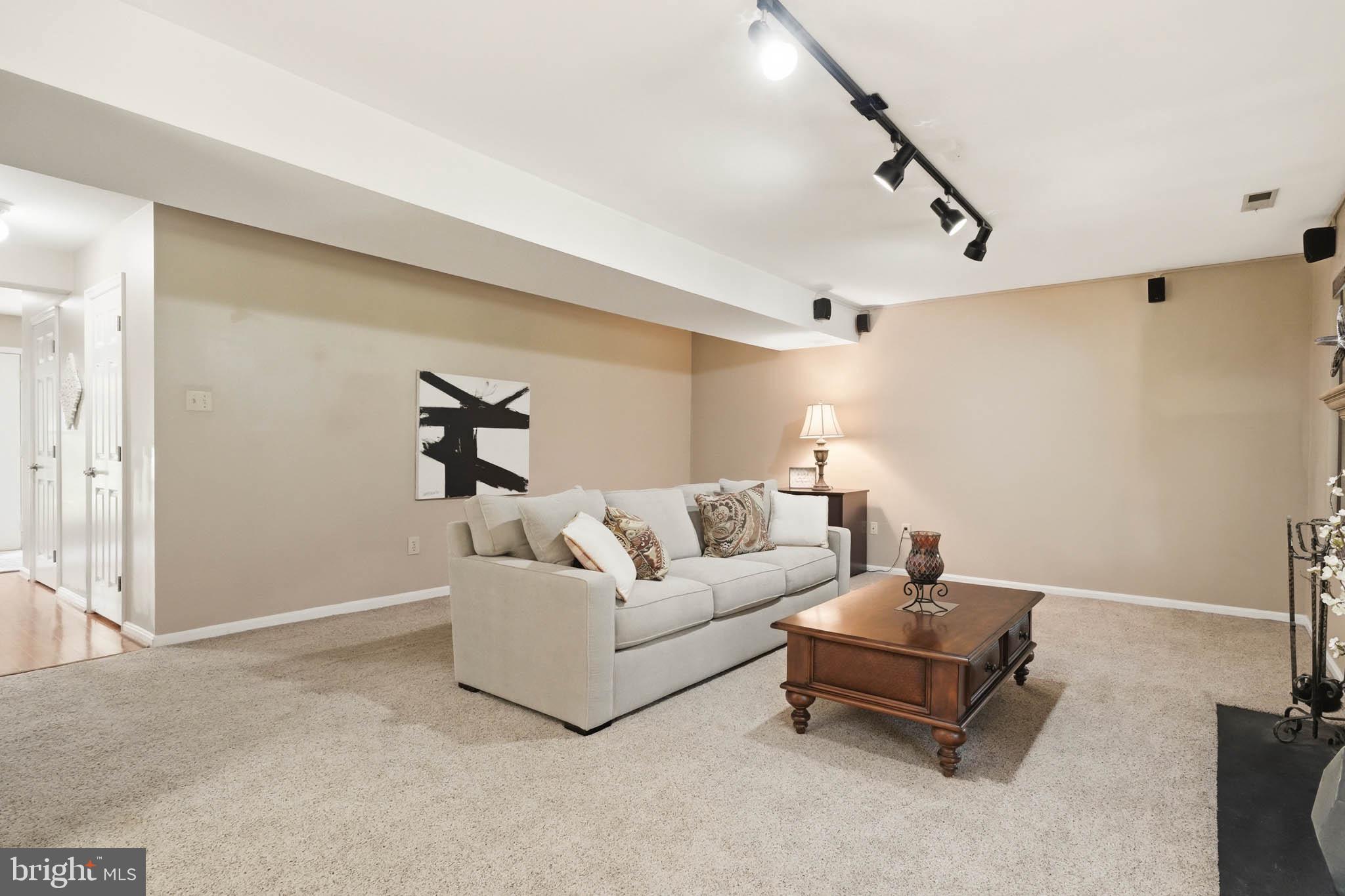 DORSEY SEARCH - Residential