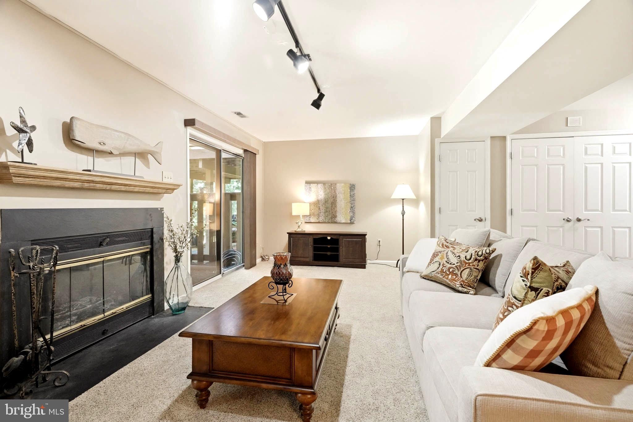DORSEY SEARCH - Residential