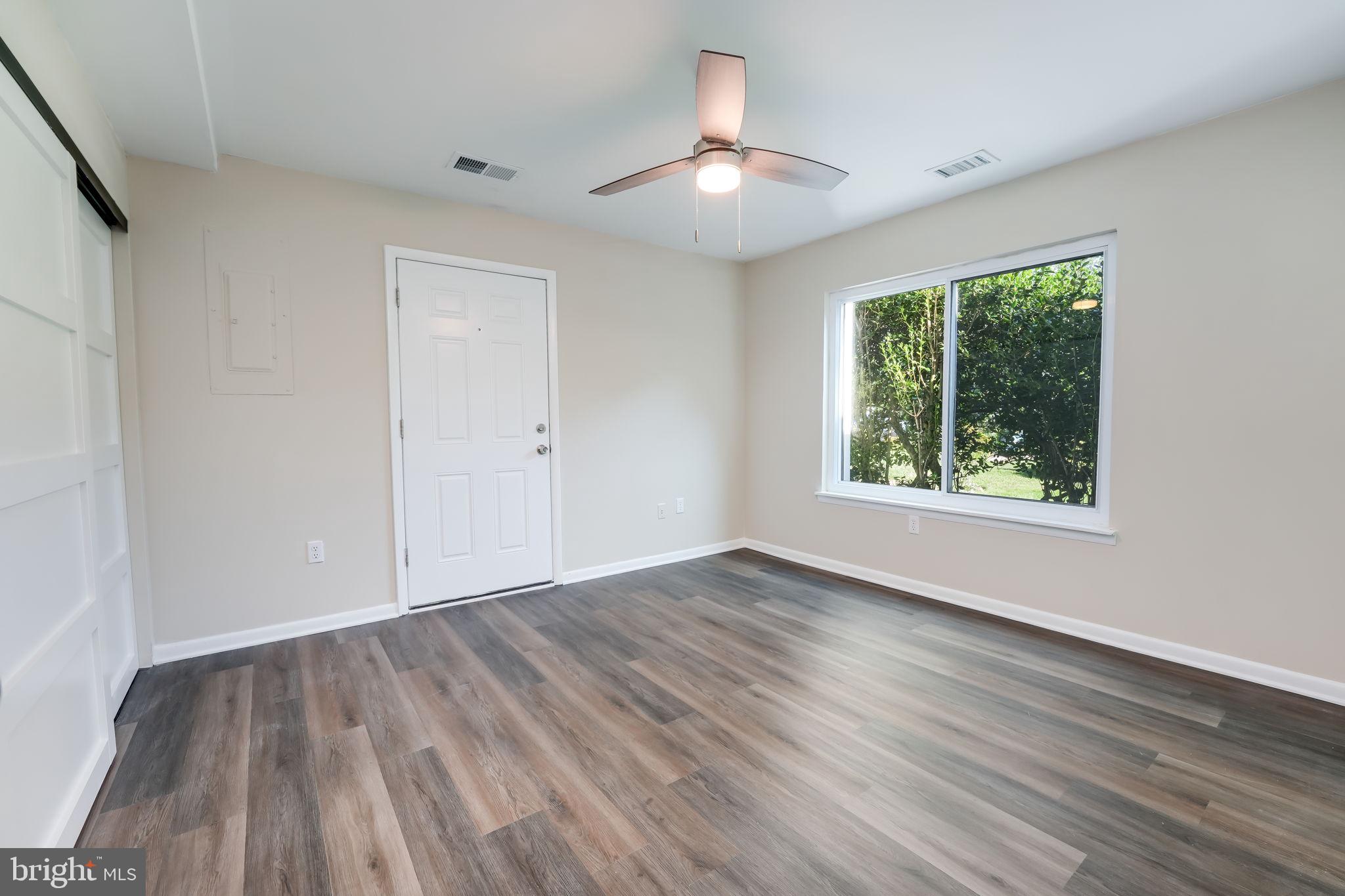 SOUTHERN GROVE - Residential