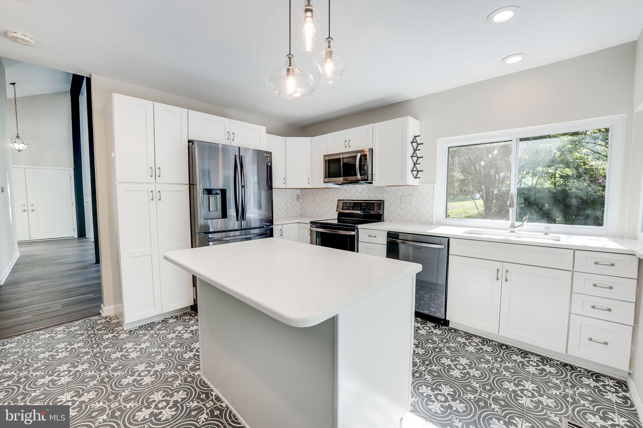 SOUTHERN GROVE - Residential
