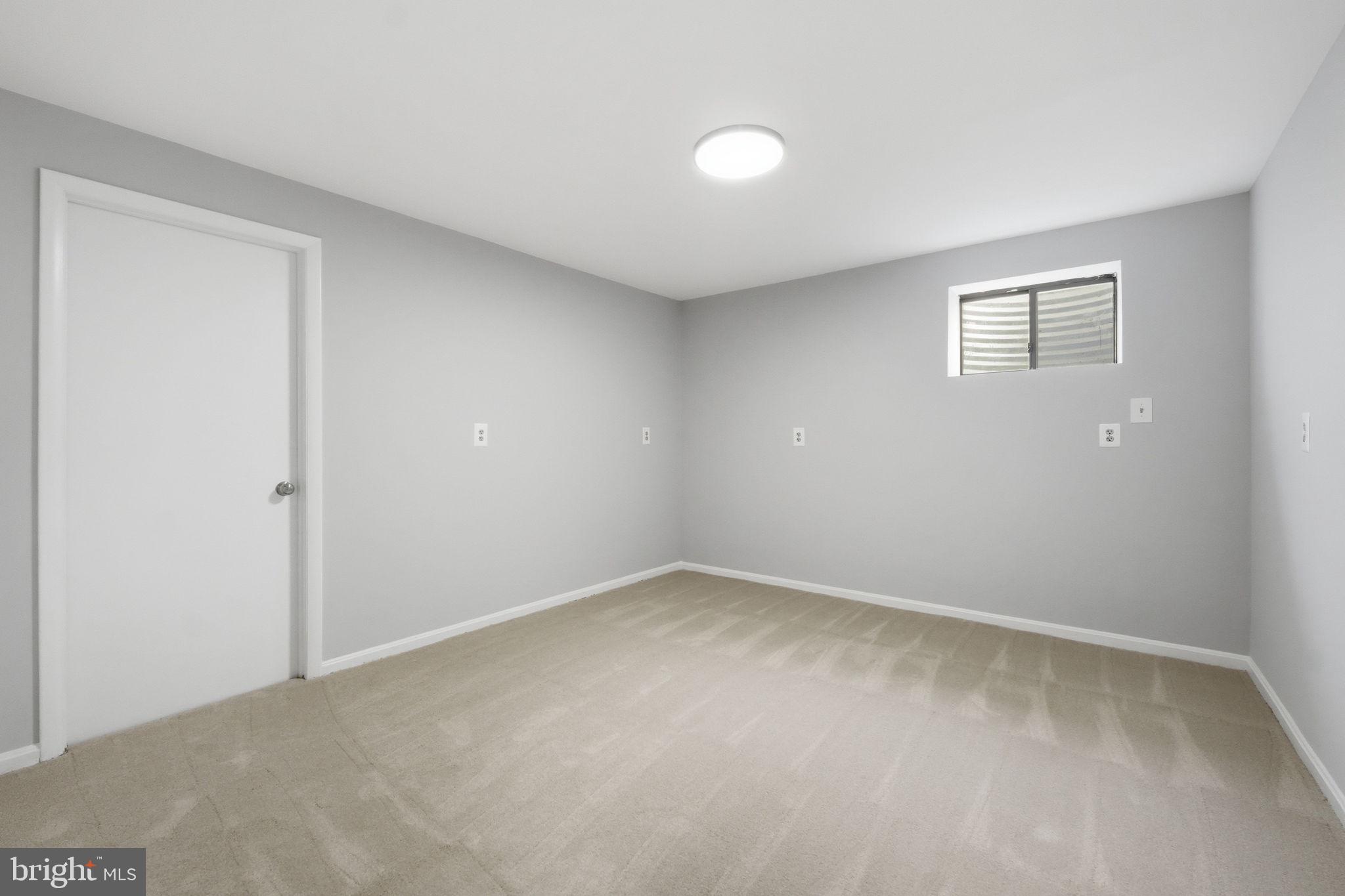 SPRINGFIELD OAKS - Residential