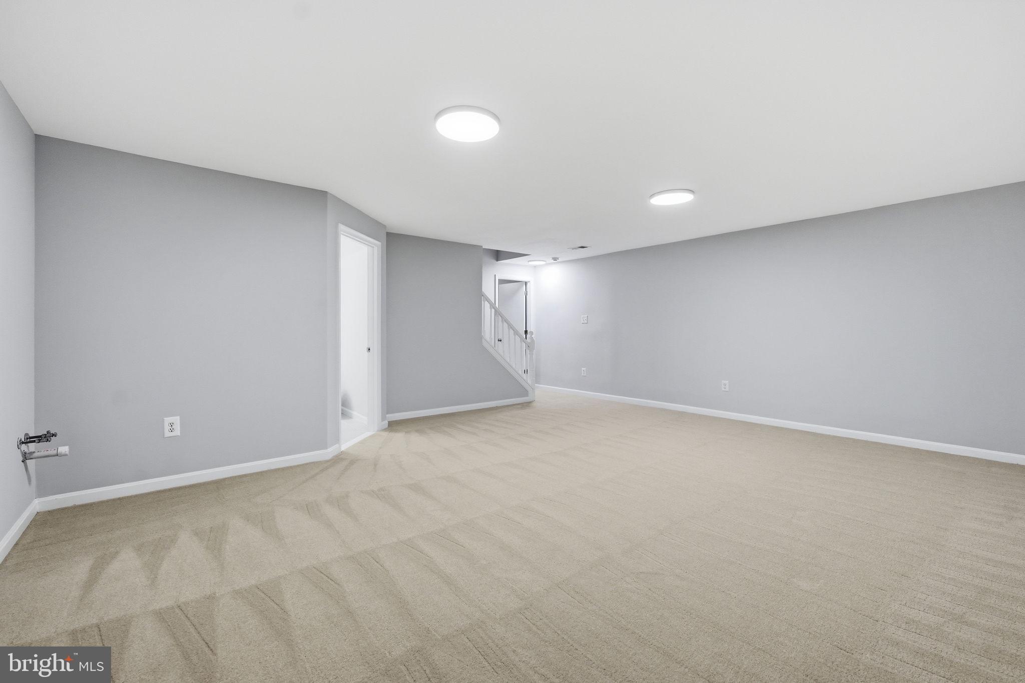 SPRINGFIELD OAKS - Residential