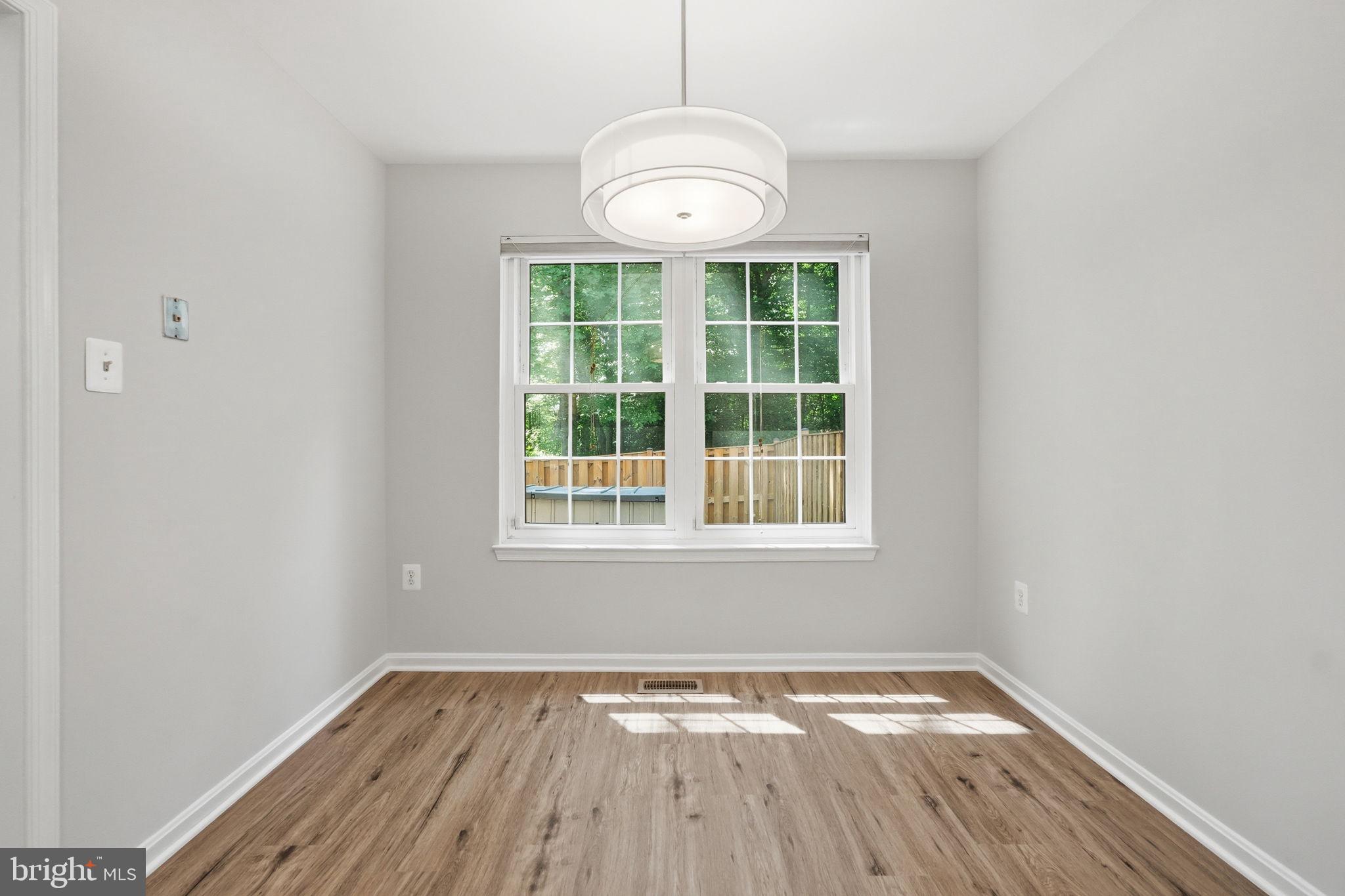 SPRINGFIELD OAKS - Residential