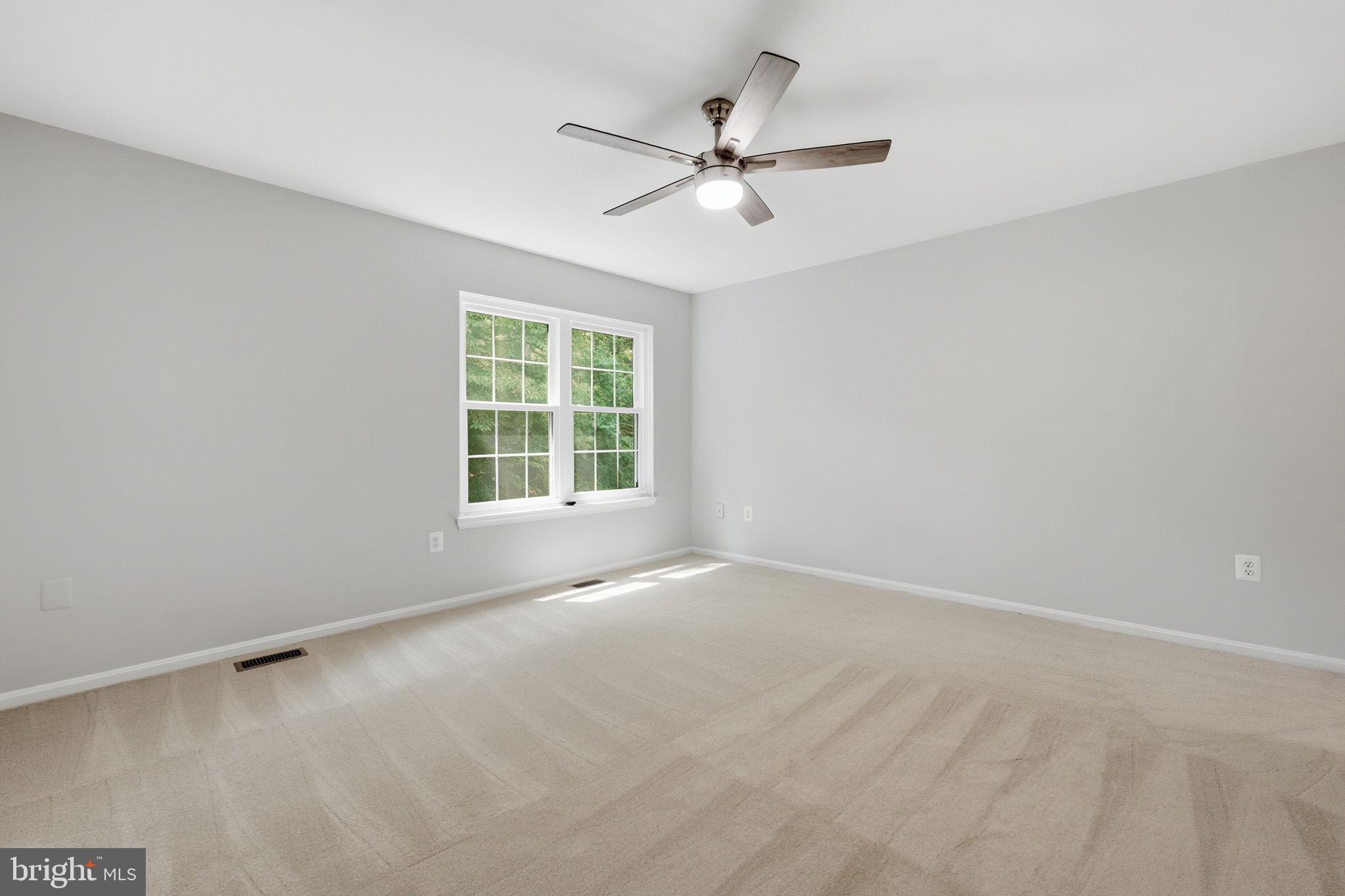 SPRINGFIELD OAKS - Residential