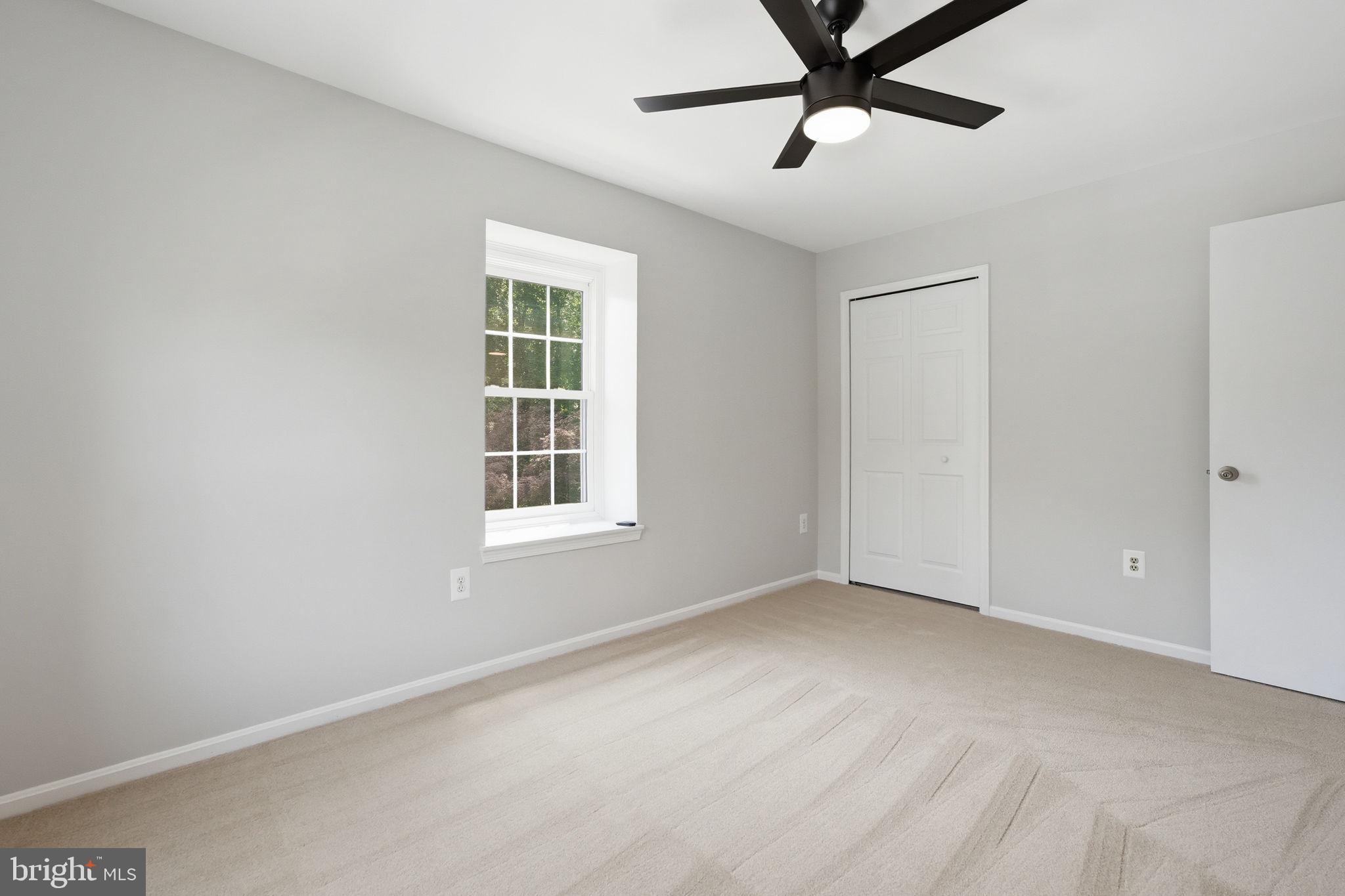SPRINGFIELD OAKS - Residential
