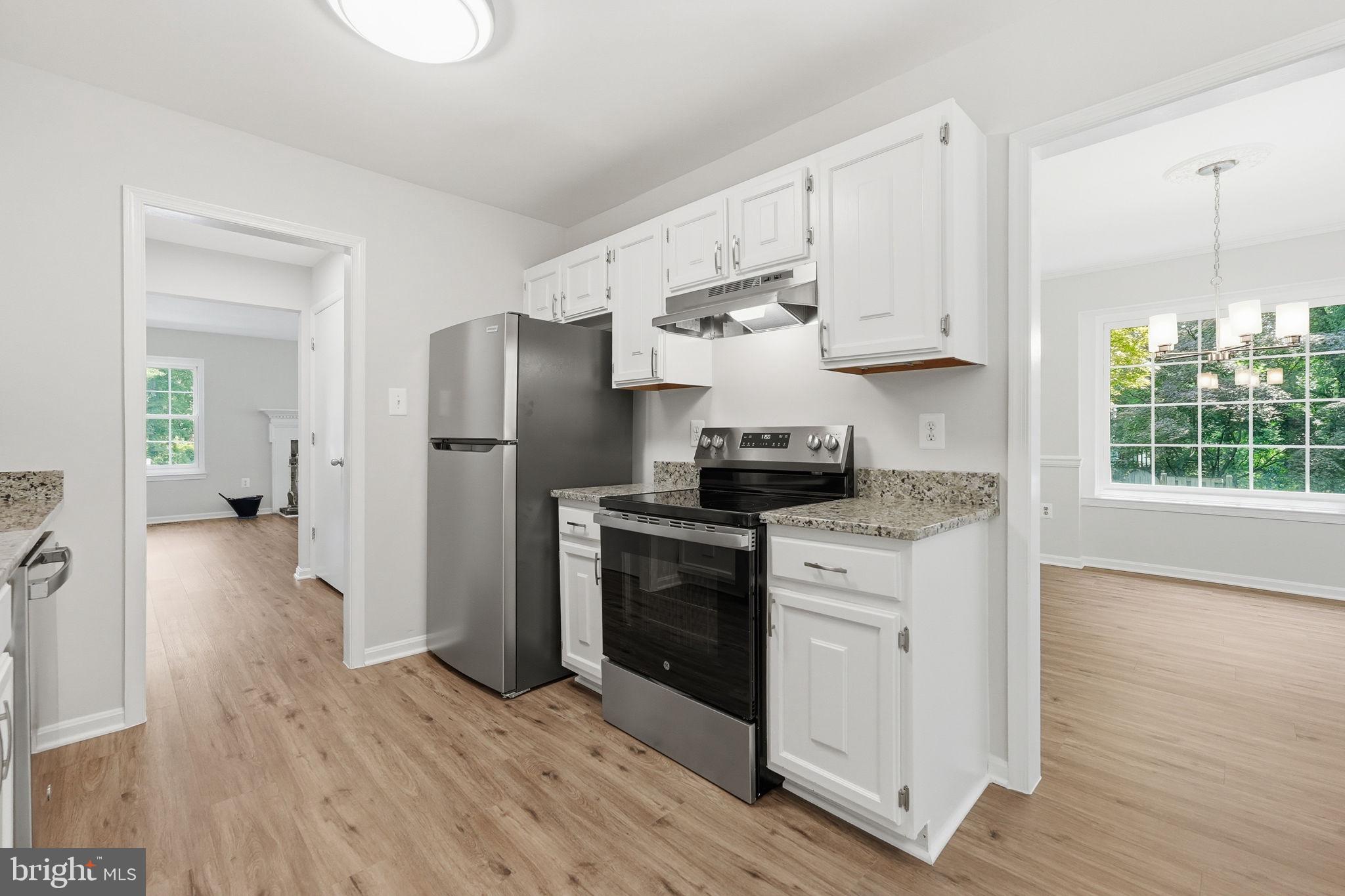SPRINGFIELD OAKS - Residential