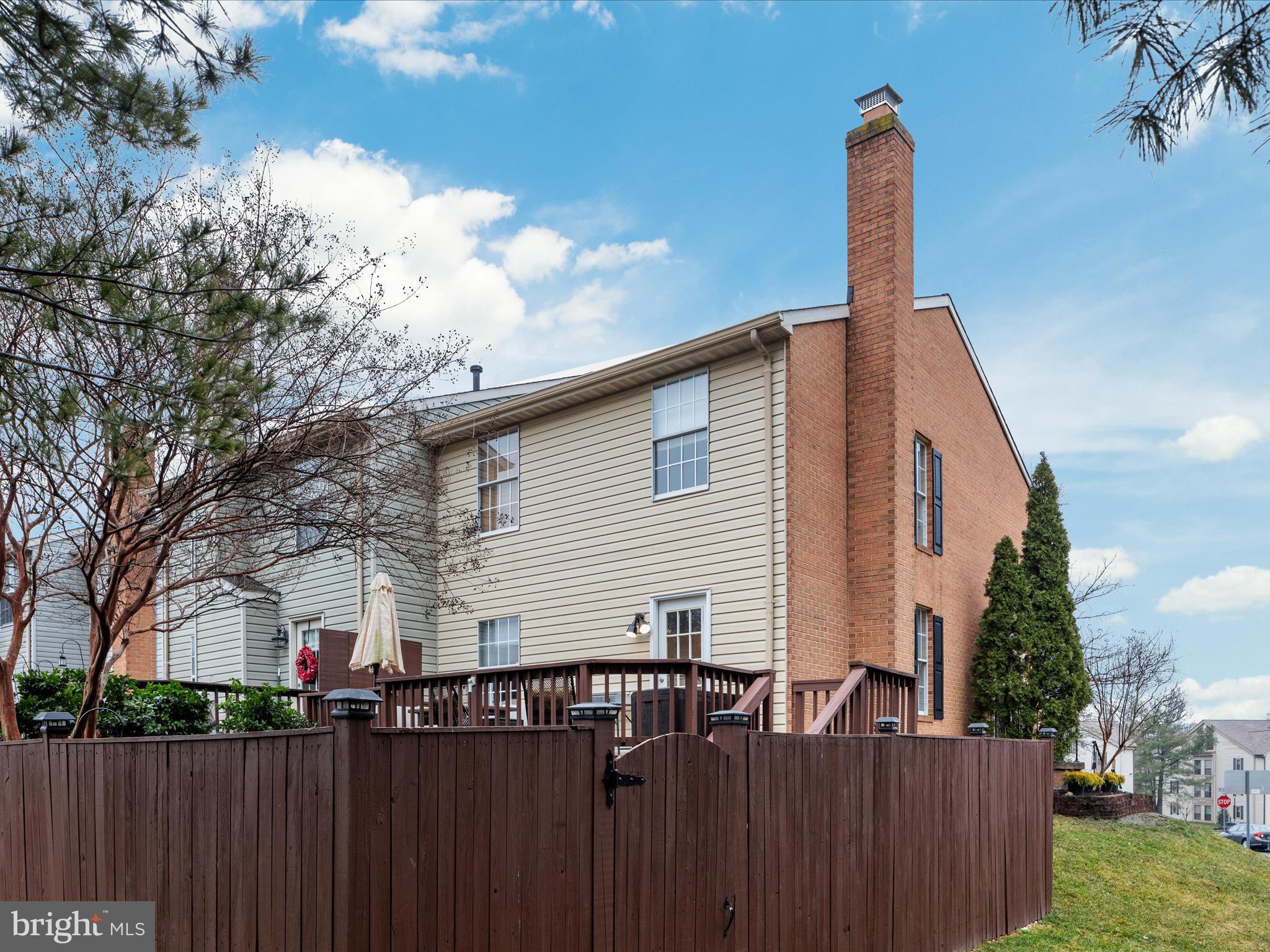 MANCHESTER LAKES - Residential