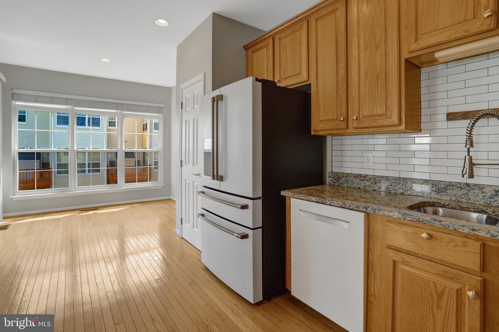 TOWNES OF MANCHESTER WOODS - Residential Lease
