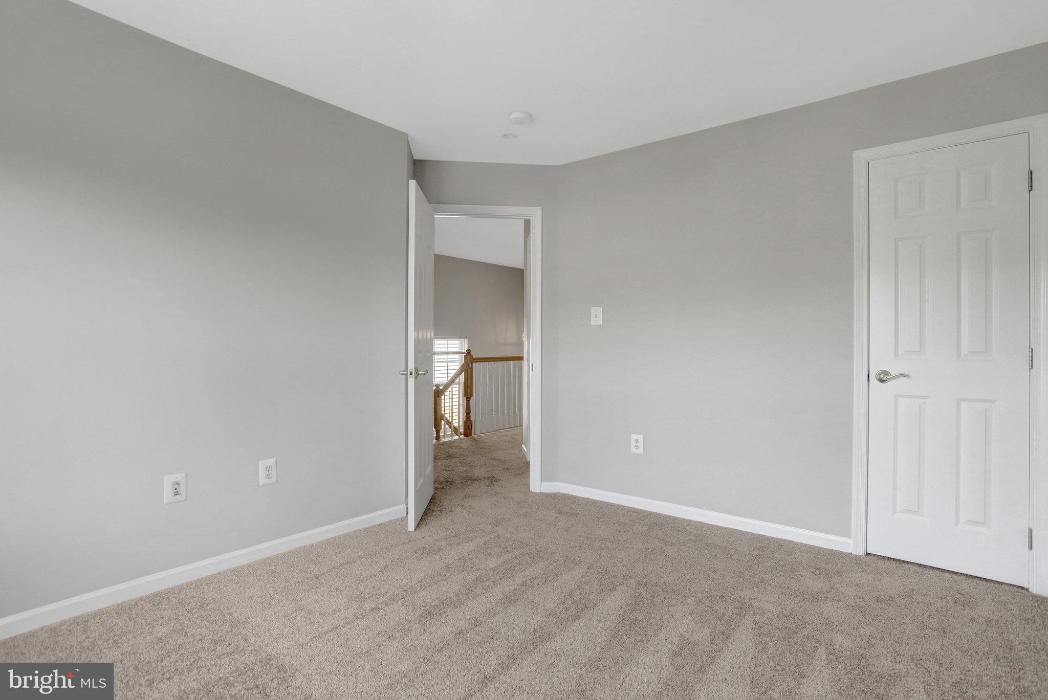 TOWNES OF MANCHESTER WOODS - Residential Lease