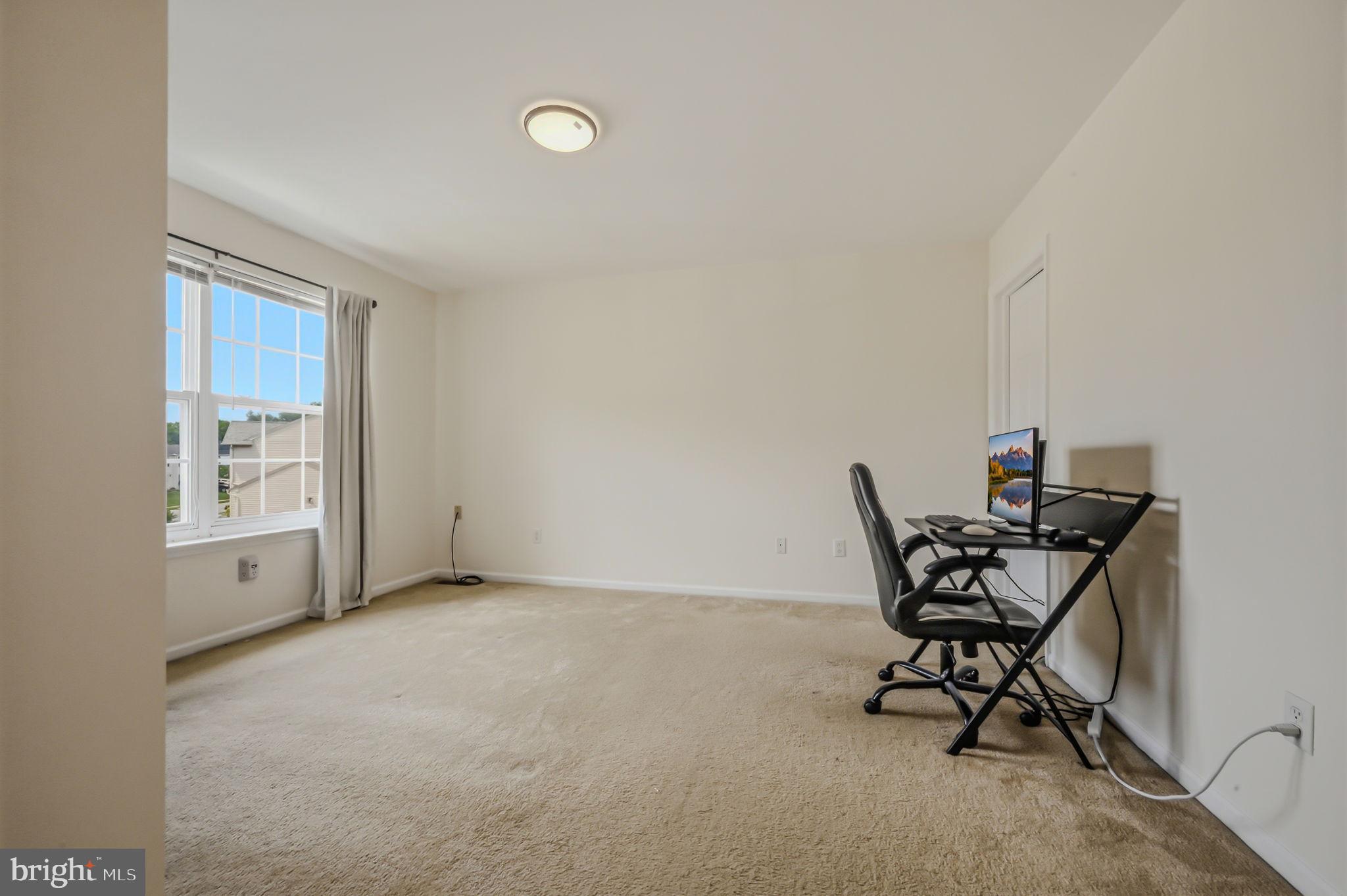 MALLARD POINTE - Residential