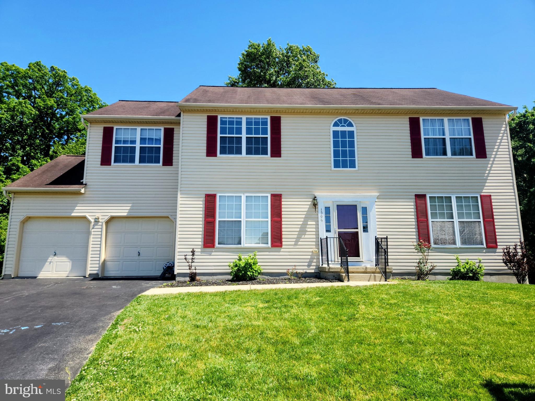 MALLARD POINTE - Residential