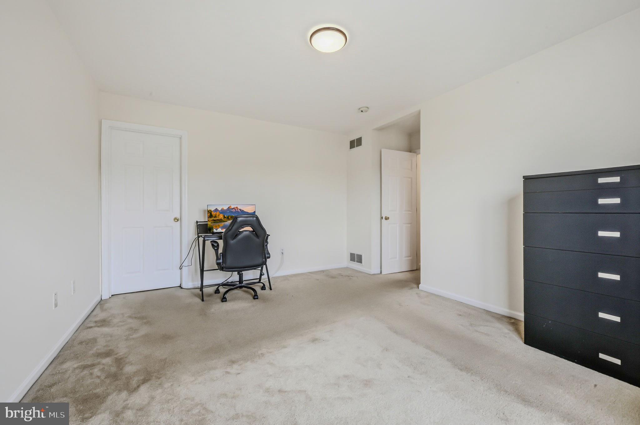 MALLARD POINTE - Residential