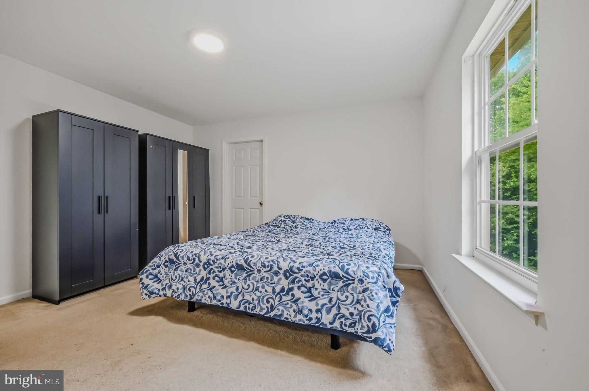 MALLARD POINTE - Residential