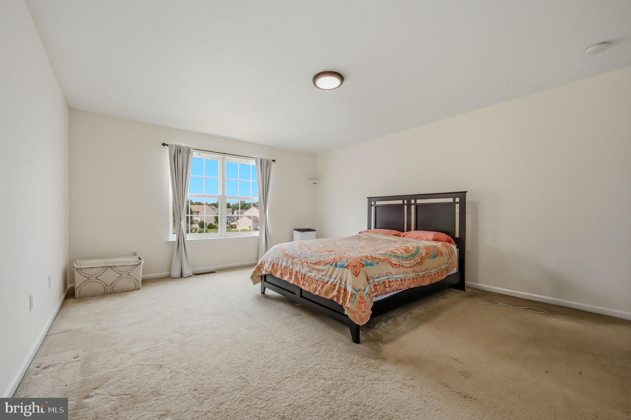 MALLARD POINTE - Residential