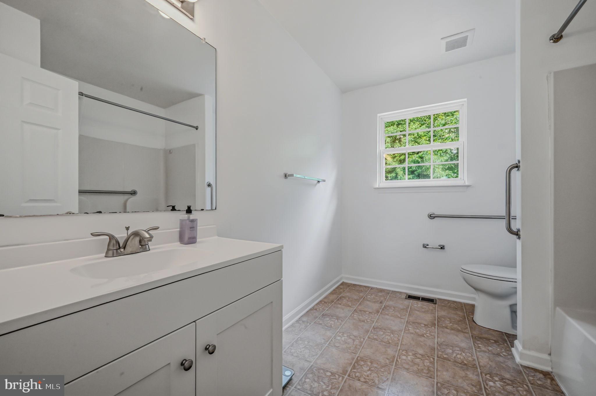 MALLARD POINTE - Residential