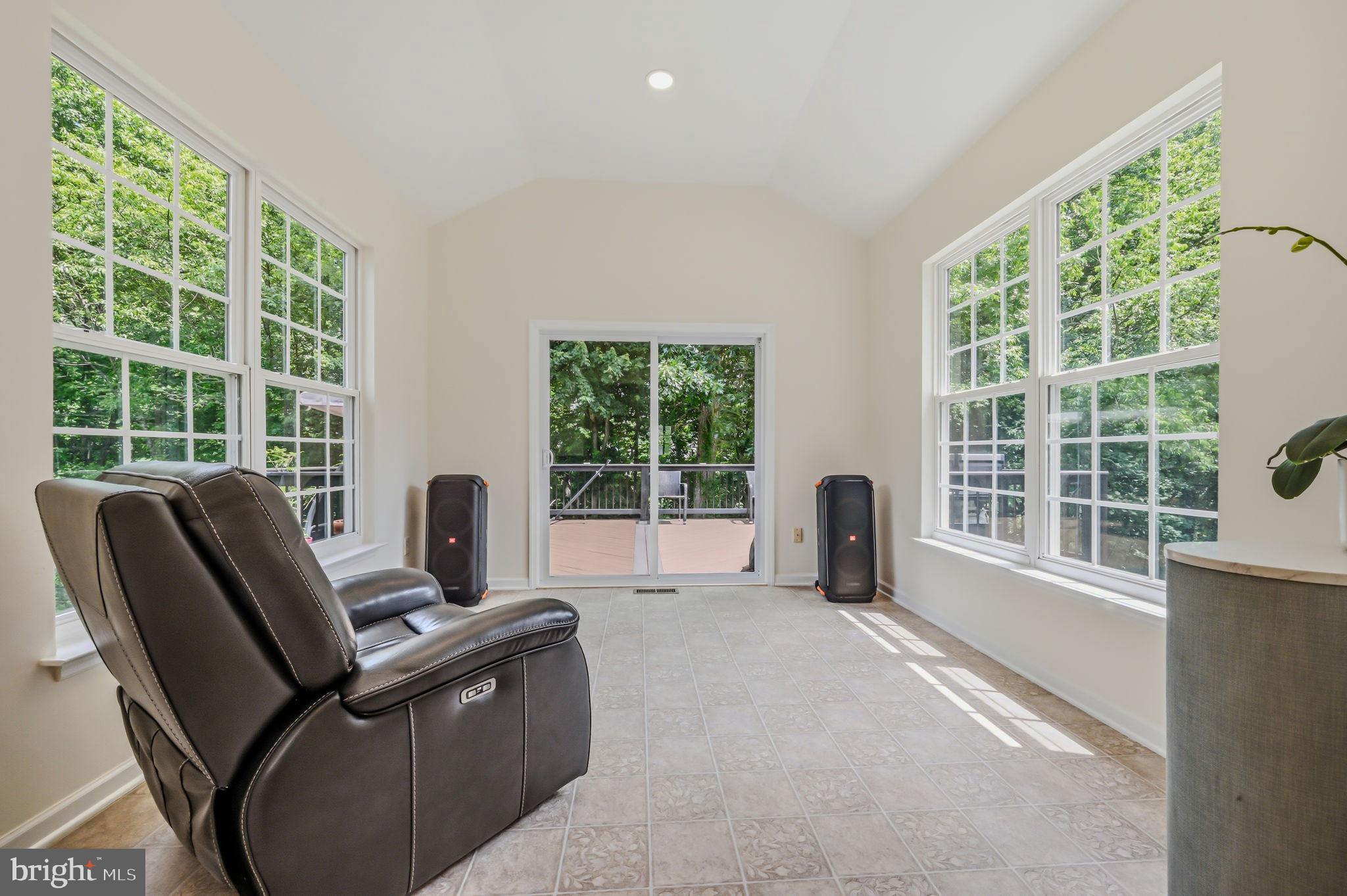 MALLARD POINTE - Residential