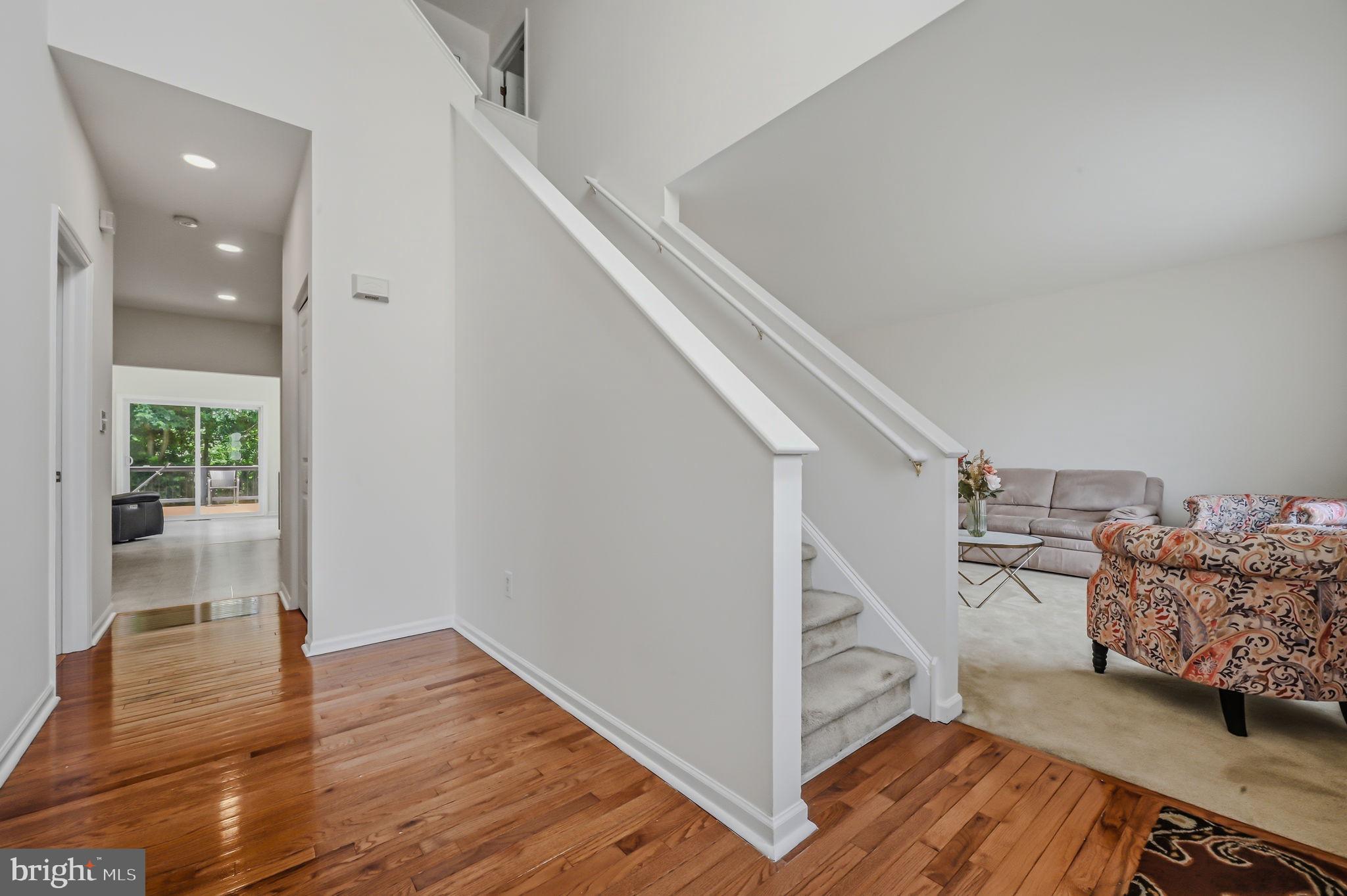 MALLARD POINTE - Residential