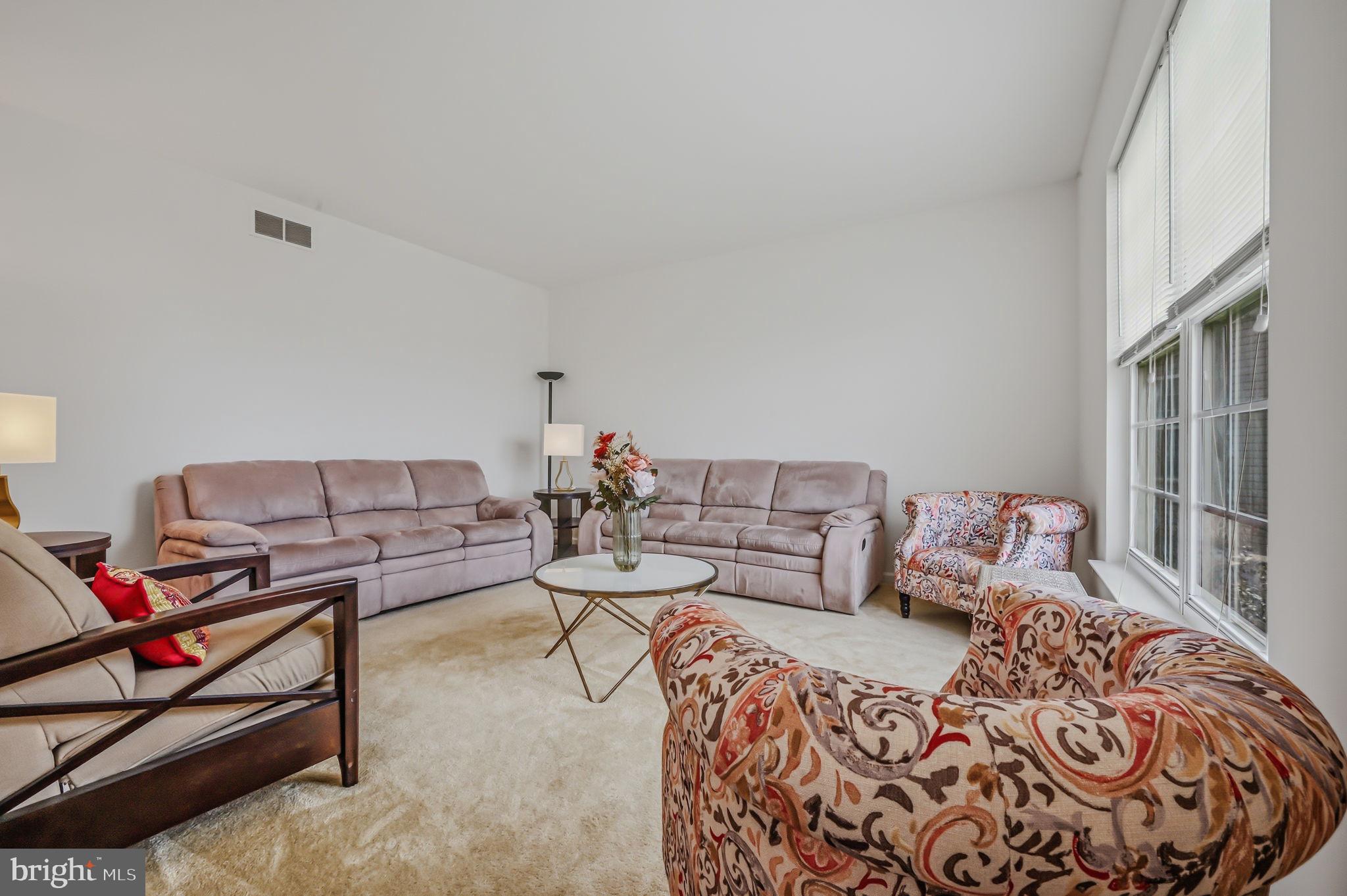 MALLARD POINTE - Residential