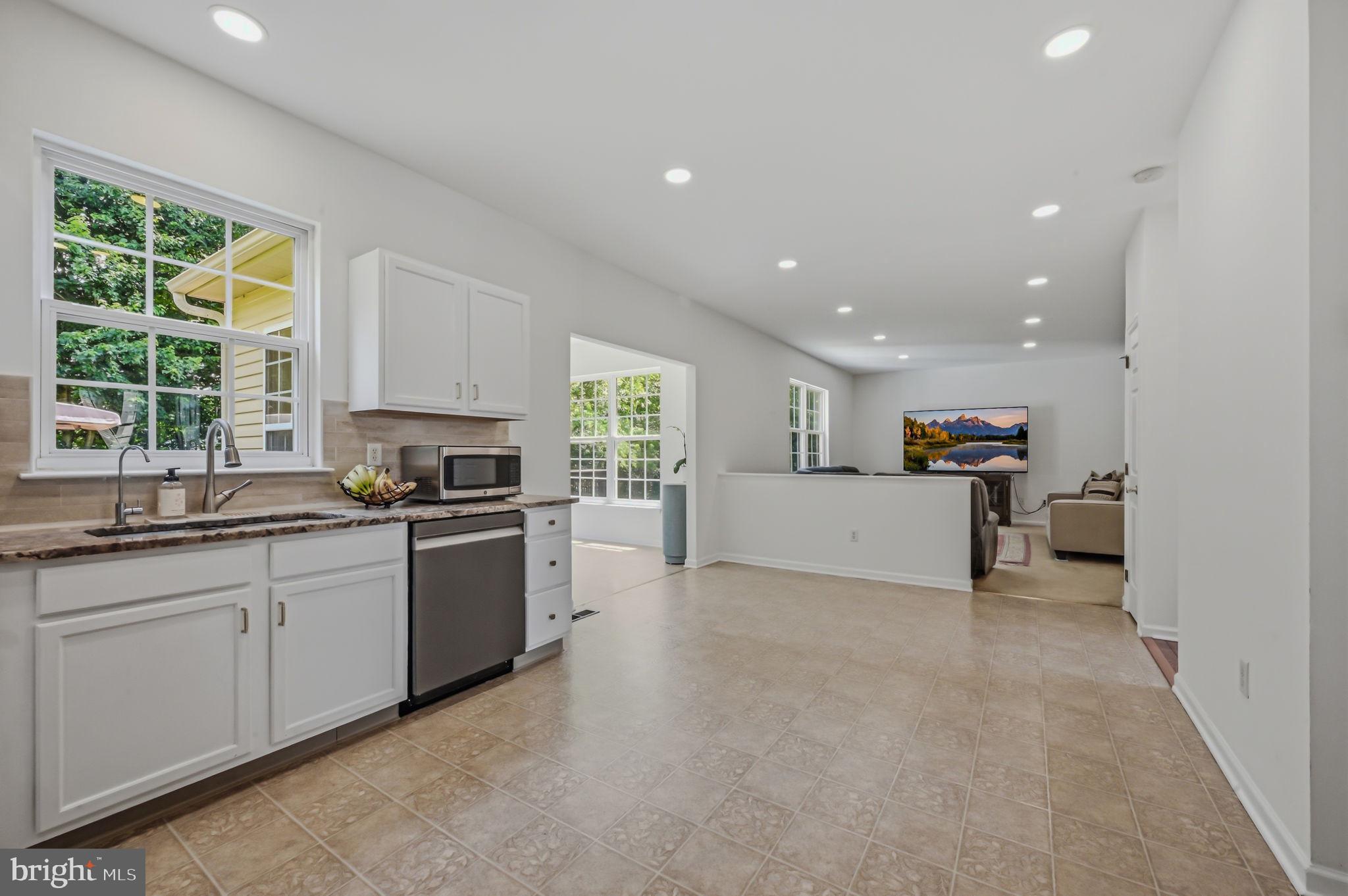 MALLARD POINTE - Residential