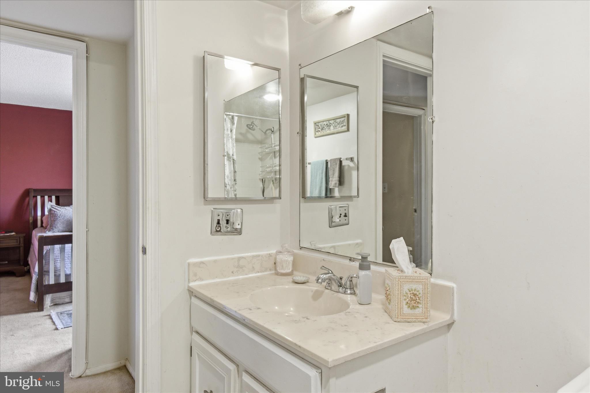 COLONIES AT MCLEAN - Residential