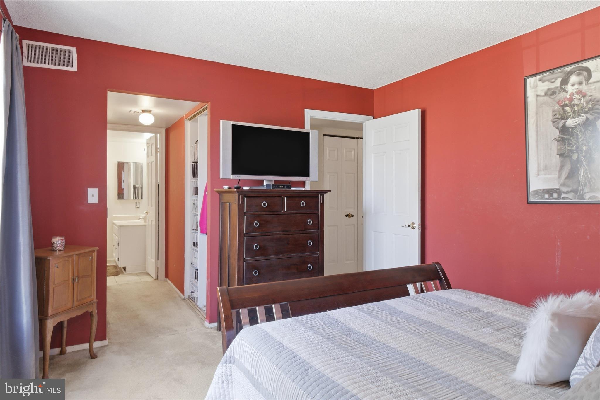 COLONIES AT MCLEAN - Residential