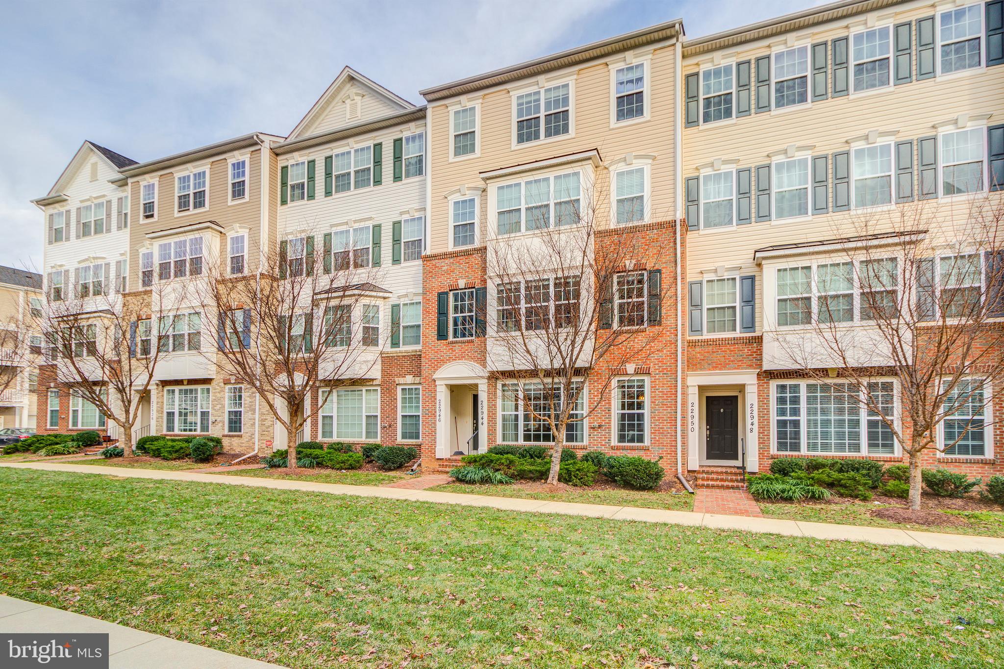 ARORA HILLS - Residential