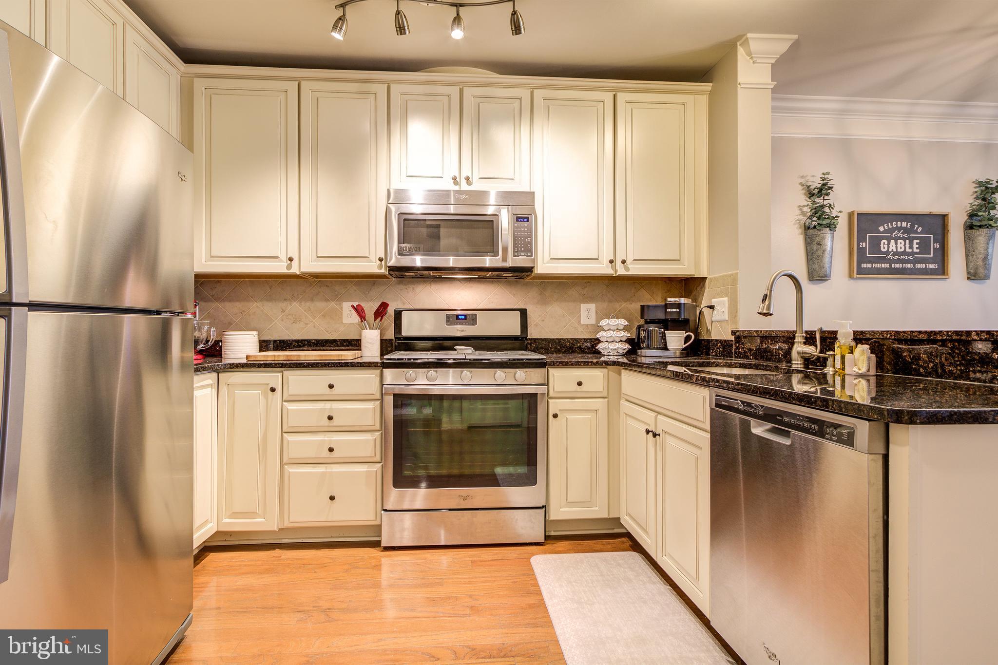 ARORA HILLS - Residential