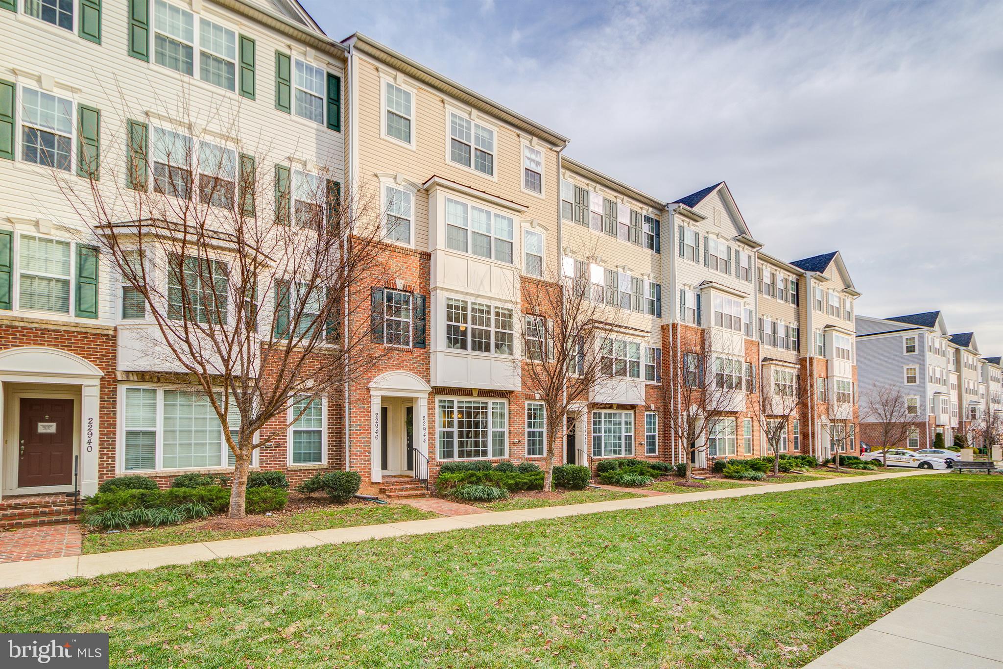 ARORA HILLS - Residential