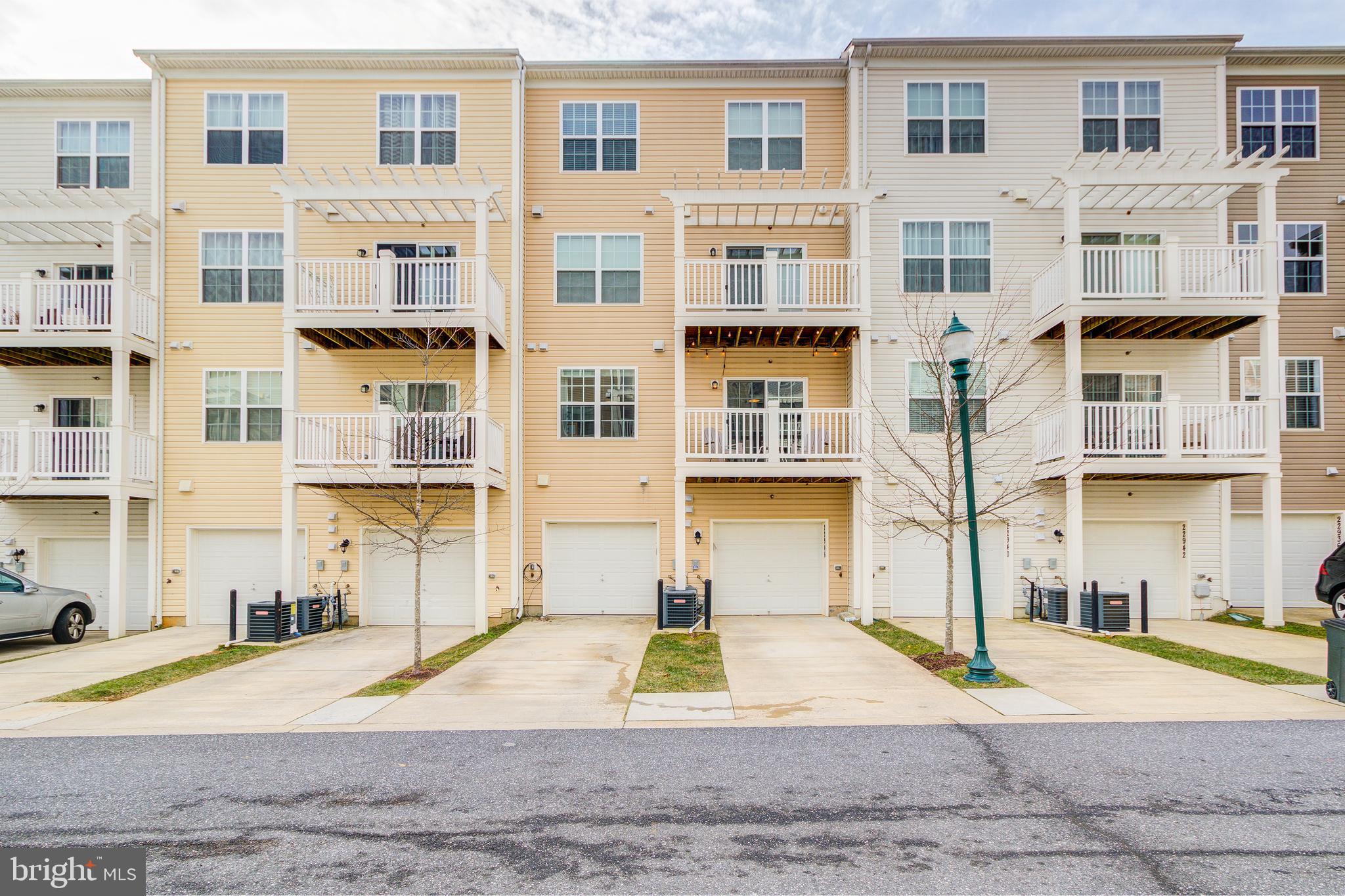 ARORA HILLS - Residential