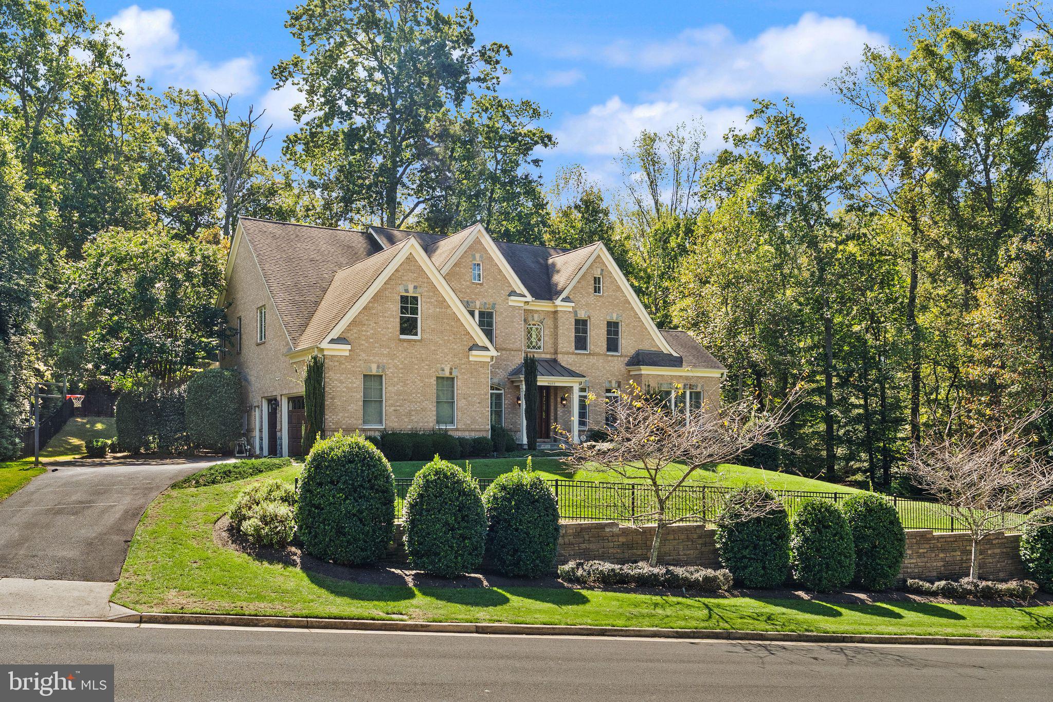 THISTLE RIDGE - Residential