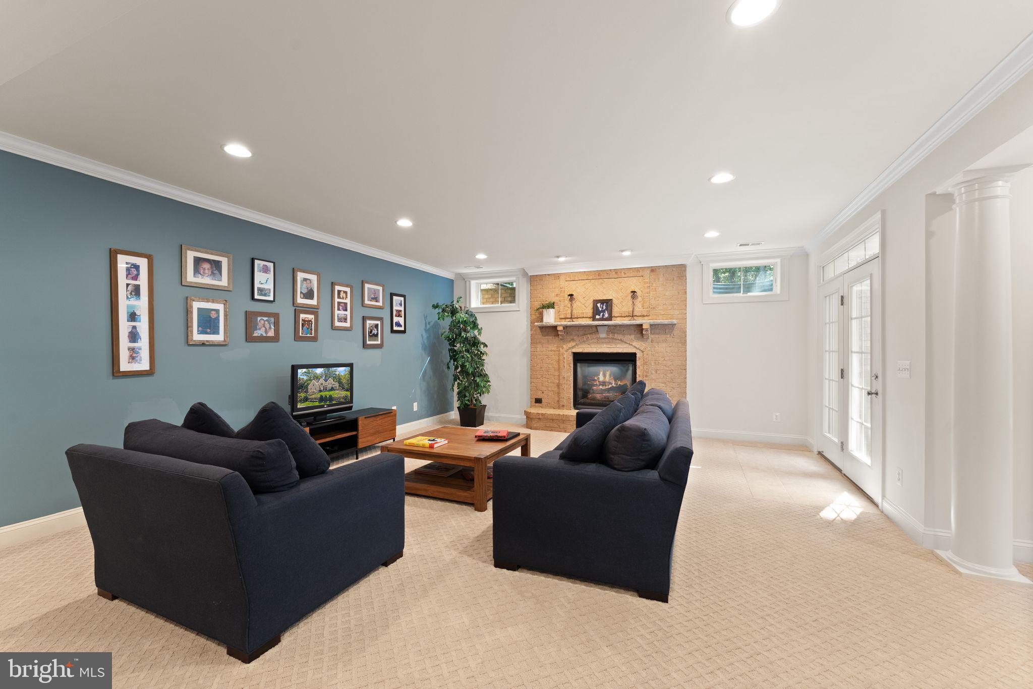 THISTLE RIDGE - Residential