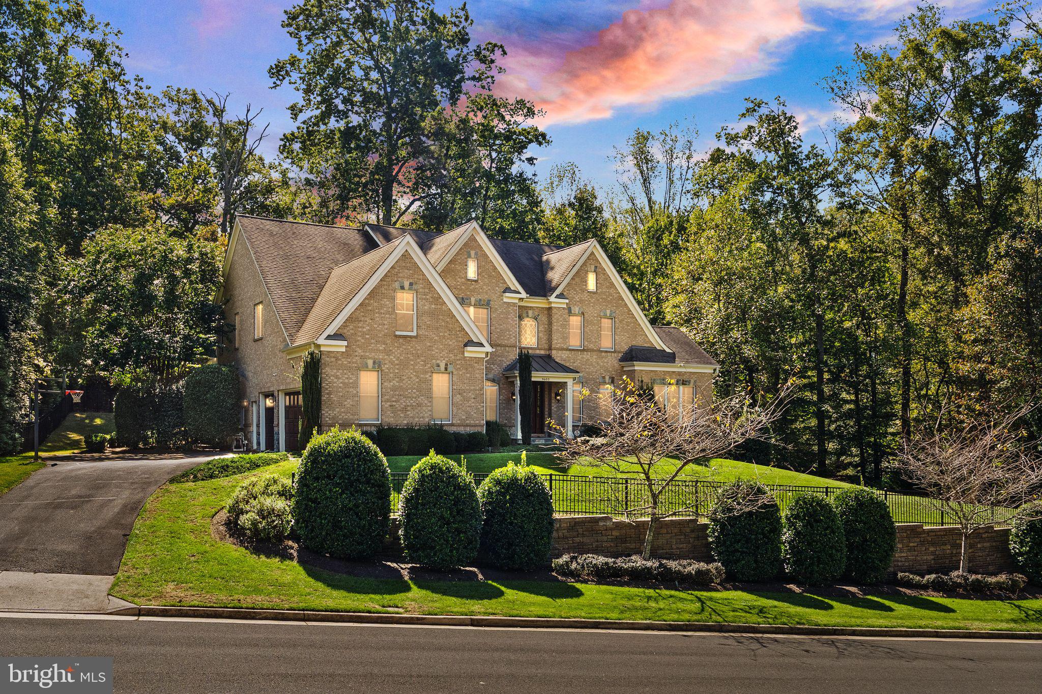 THISTLE RIDGE - Residential
