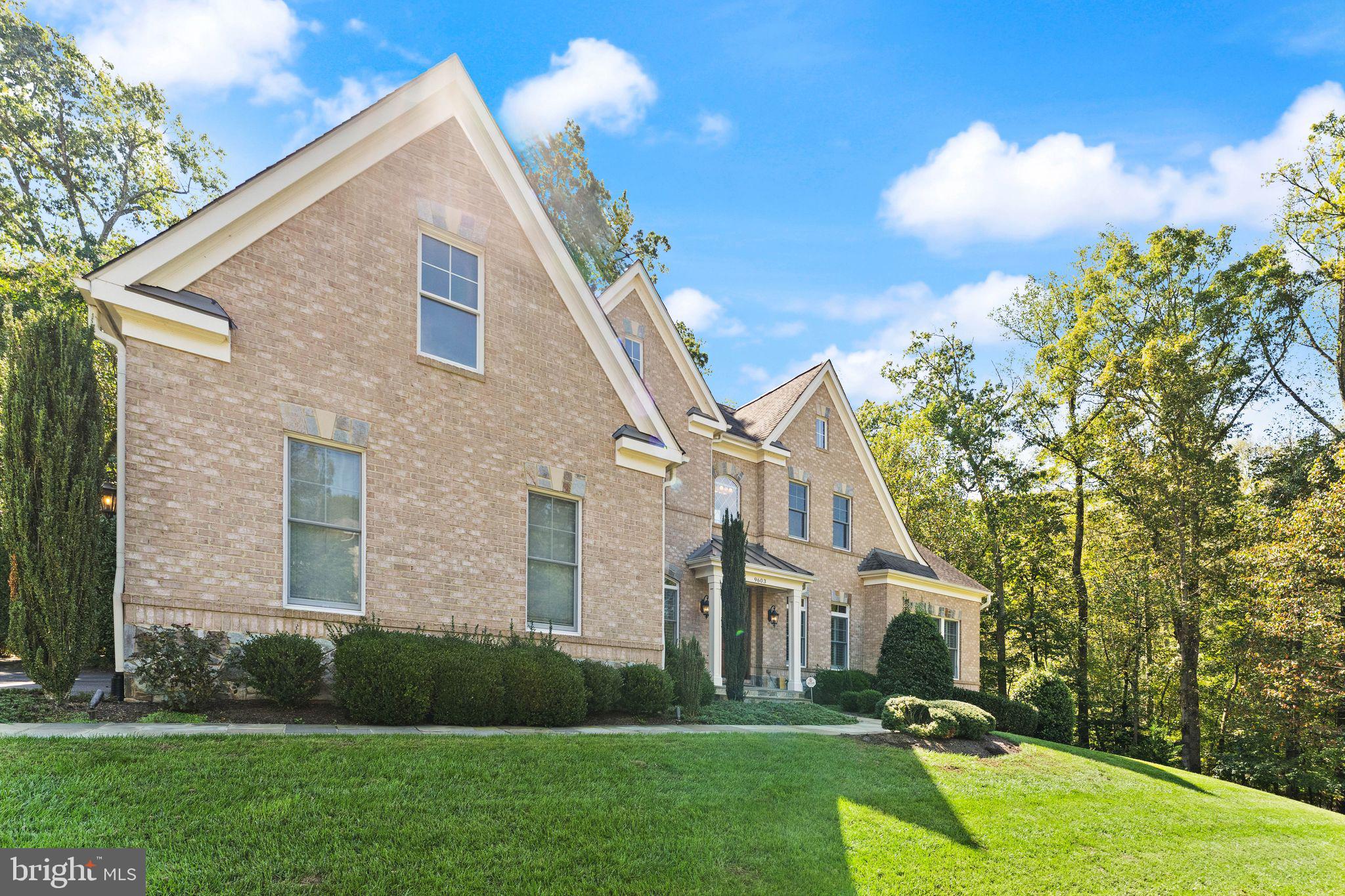 THISTLE RIDGE - Residential