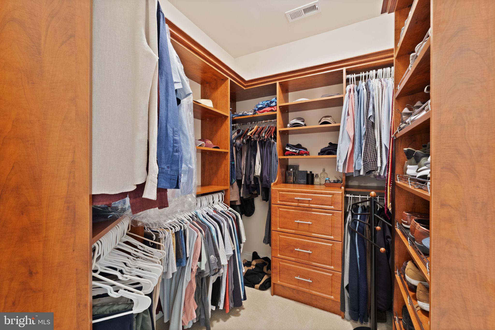 THISTLE RIDGE - Residential